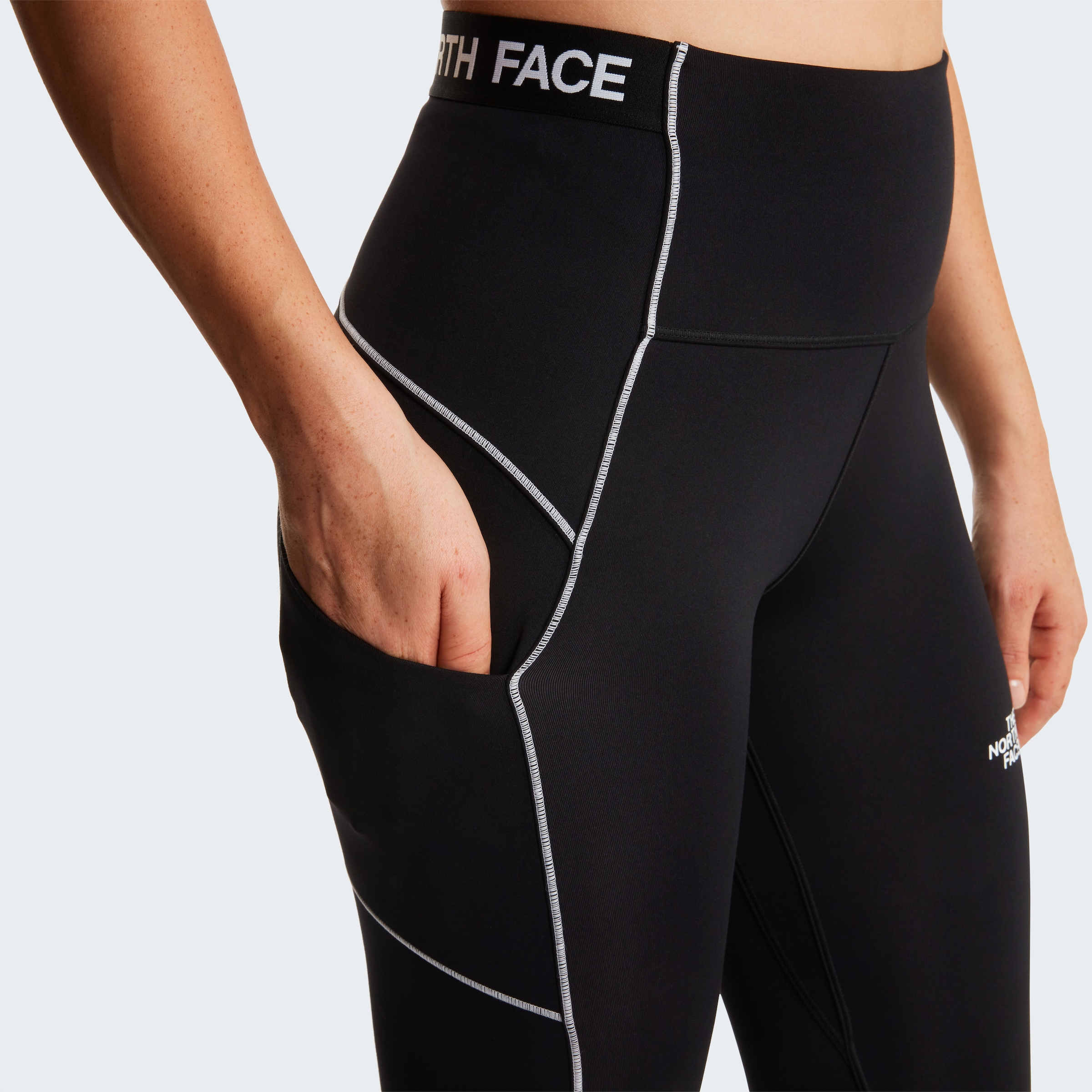 The North Face Funktionstights »W CAMBRENA TIGHTS«  sportlicher Stil, bequeme Passform, ohne Verschluss
