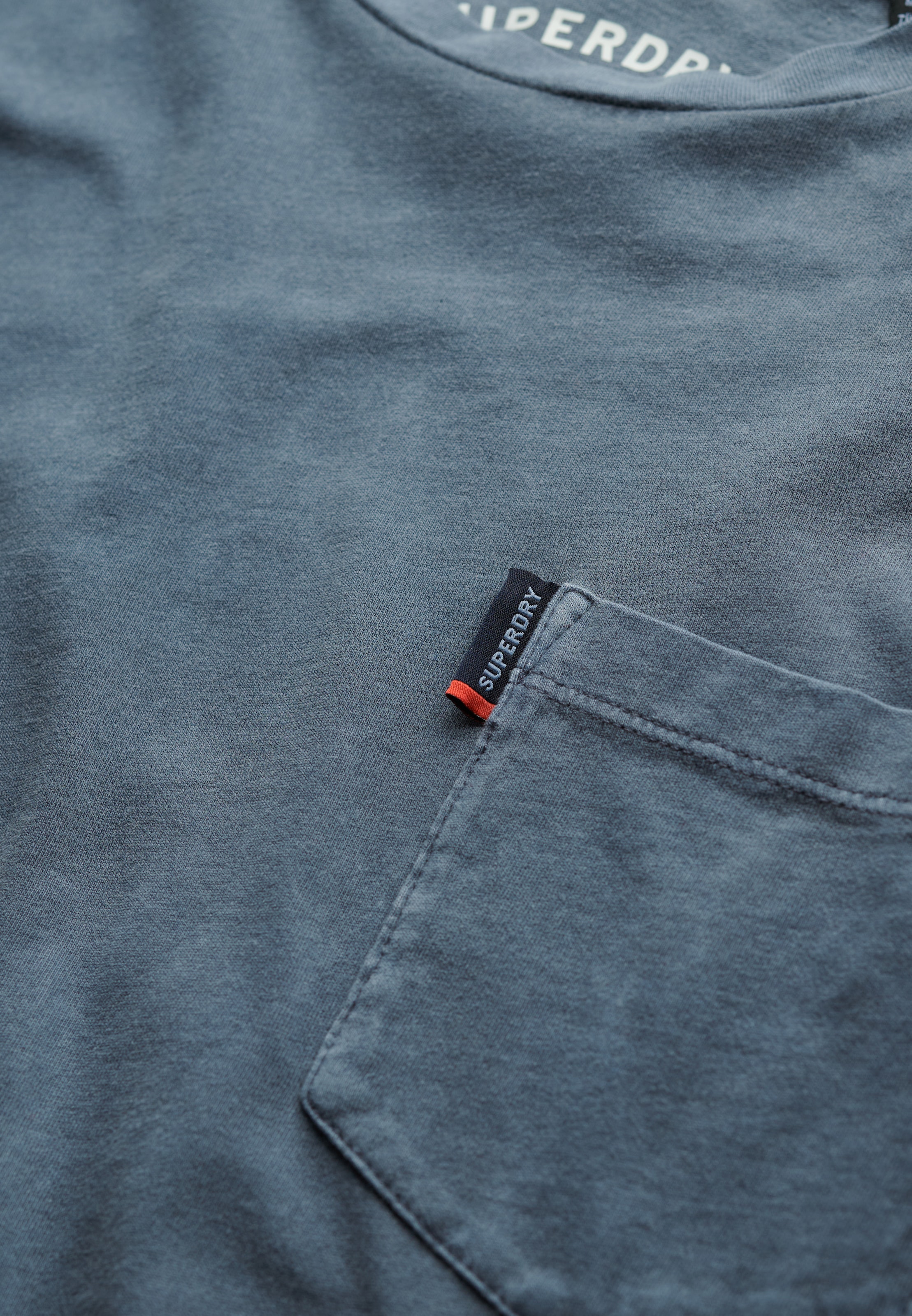 Superdry Rundhalsshirt »CLASSIC ESSENTIAL POCKET TEE«