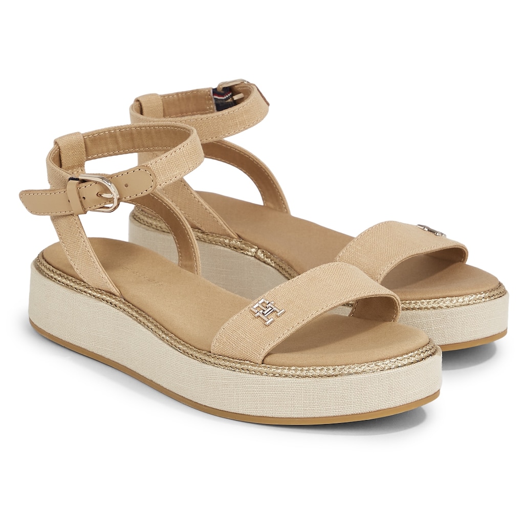 Tommy Hilfiger Riemchensandale »LINEN WITH GOLD FLATFORM«, Sommerschuh, Sandalette, Plateauabsatz, mit TH-Logo