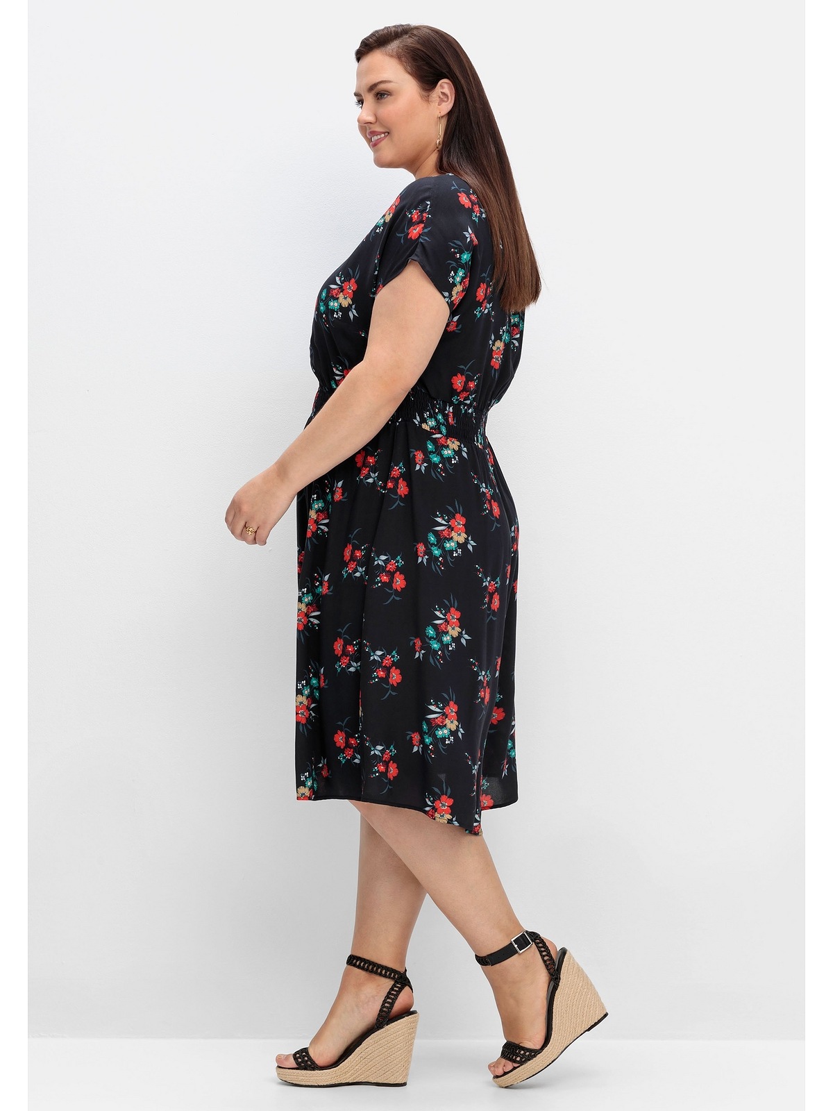 Sheego Sommerkleid »Große Größen«, mit floralem Print und weitem Rockteil