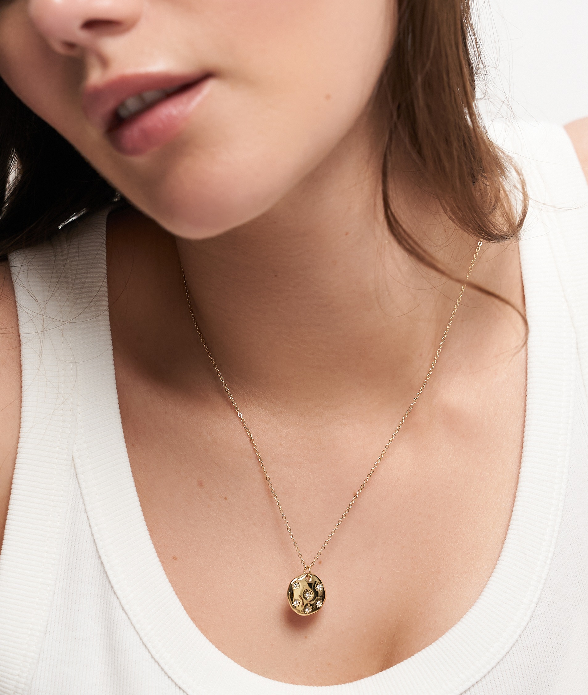 Kette mit Anhänger TAMARIS "Schmuck Geschenk Halskette mit Plättchen Anhänger Little Twinkle", gelbgoldfarben, kristallweiß, Halsketten, Damen, Edelstahl, L: 45 B: 2,7mm, mit Zirkonia (synth.), B:2,7mm 3