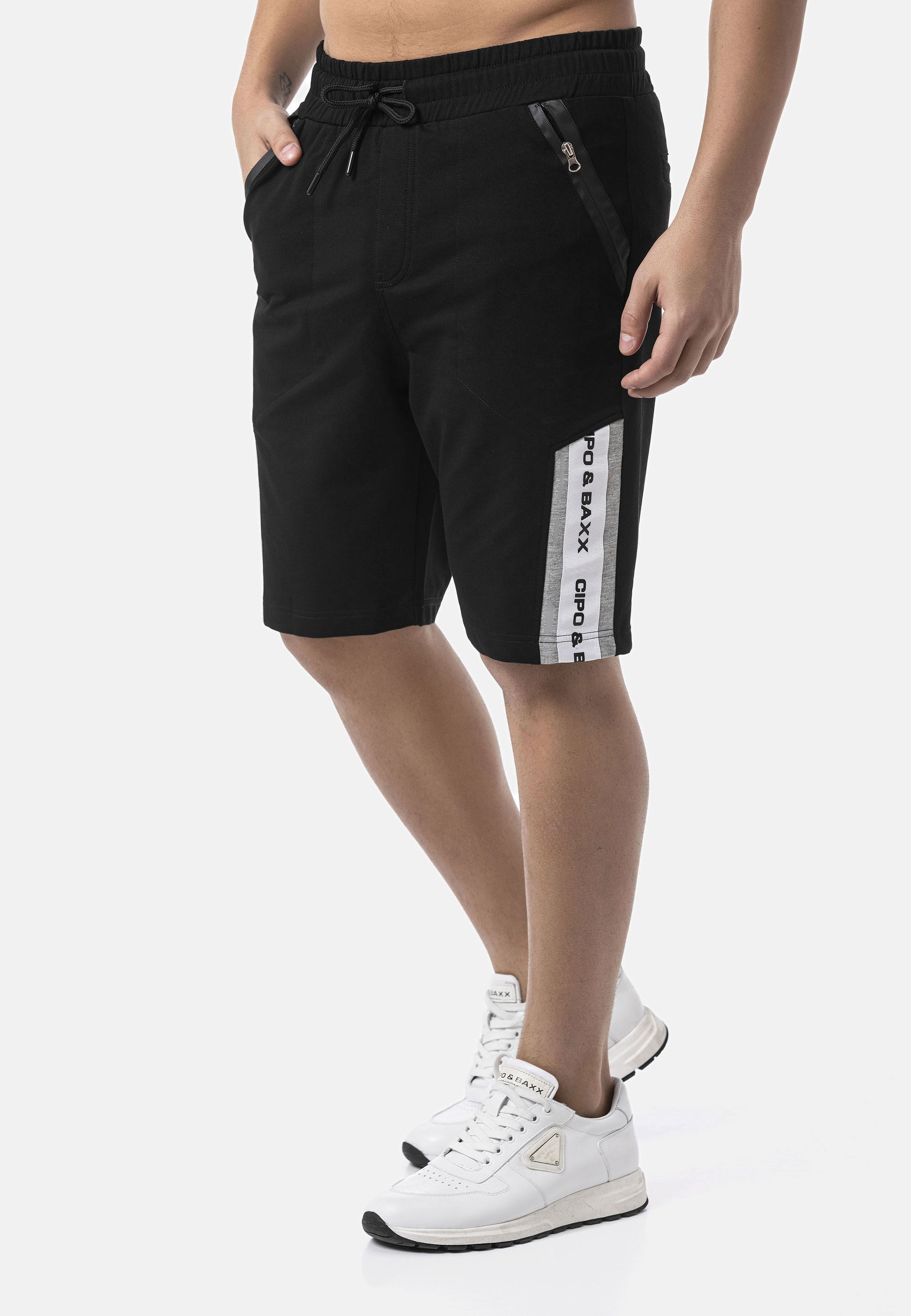 Cipo & Baxx Trainingshose »CK299«  aus hochwertigem Materialmix