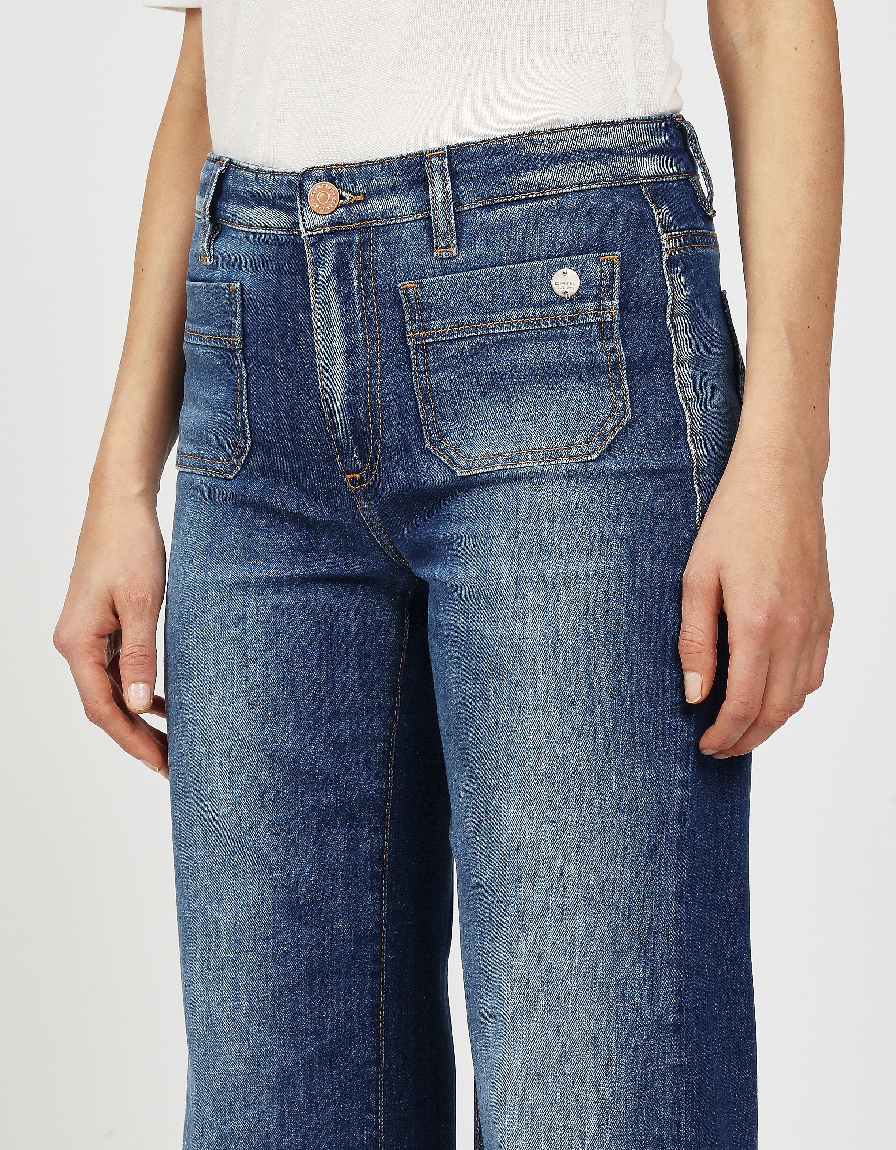 Thumbnail - GANG Bootcut-Jeans "94 JESSI FLARED" im angesagten Leo Muster