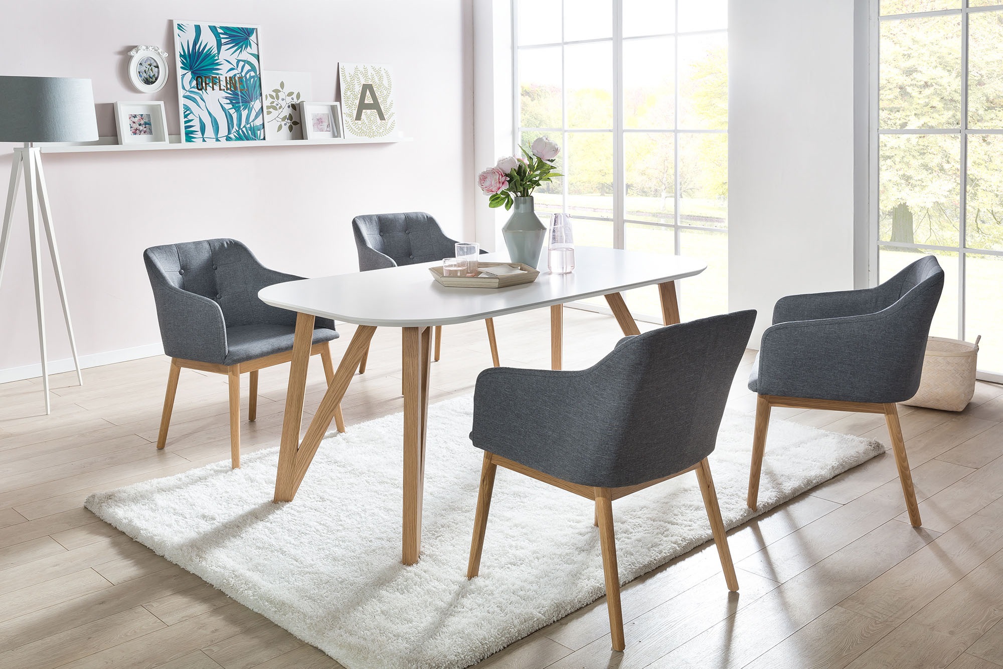 SalesFever Esstisch »Solna - Stilvoller Esstisch für Ihr Zuhause«, Massive Eichen-Haarnadelbeine: Natürliches Design-Statement