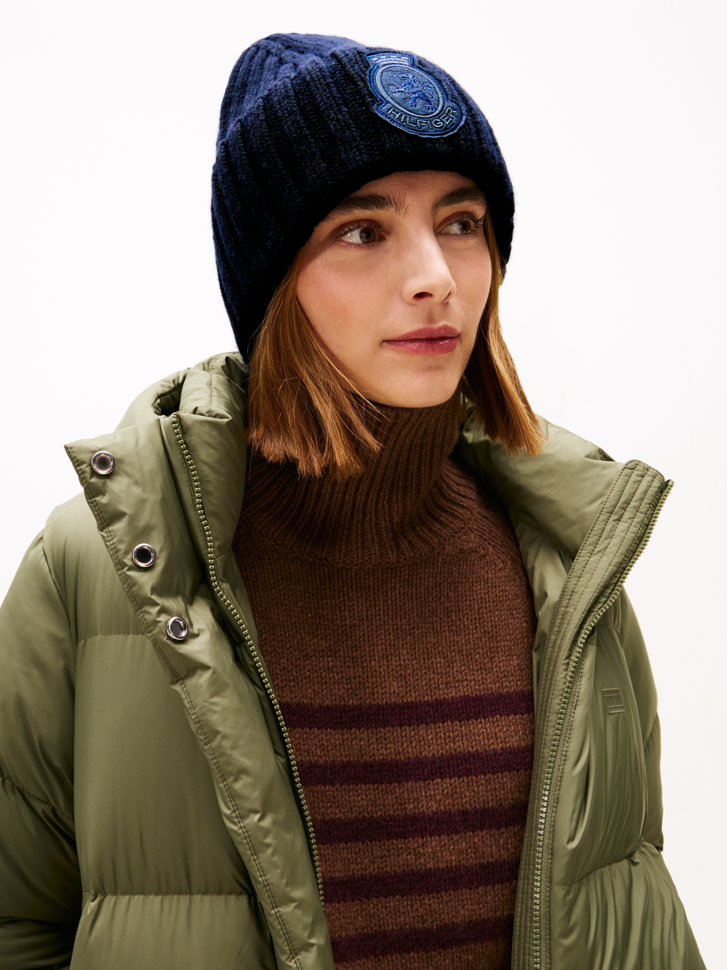 Tommy Hilfiger Beanie "TH CREST FLUFFY", für Frauen, aus Rippstrick, TH-Wap günstig online kaufen