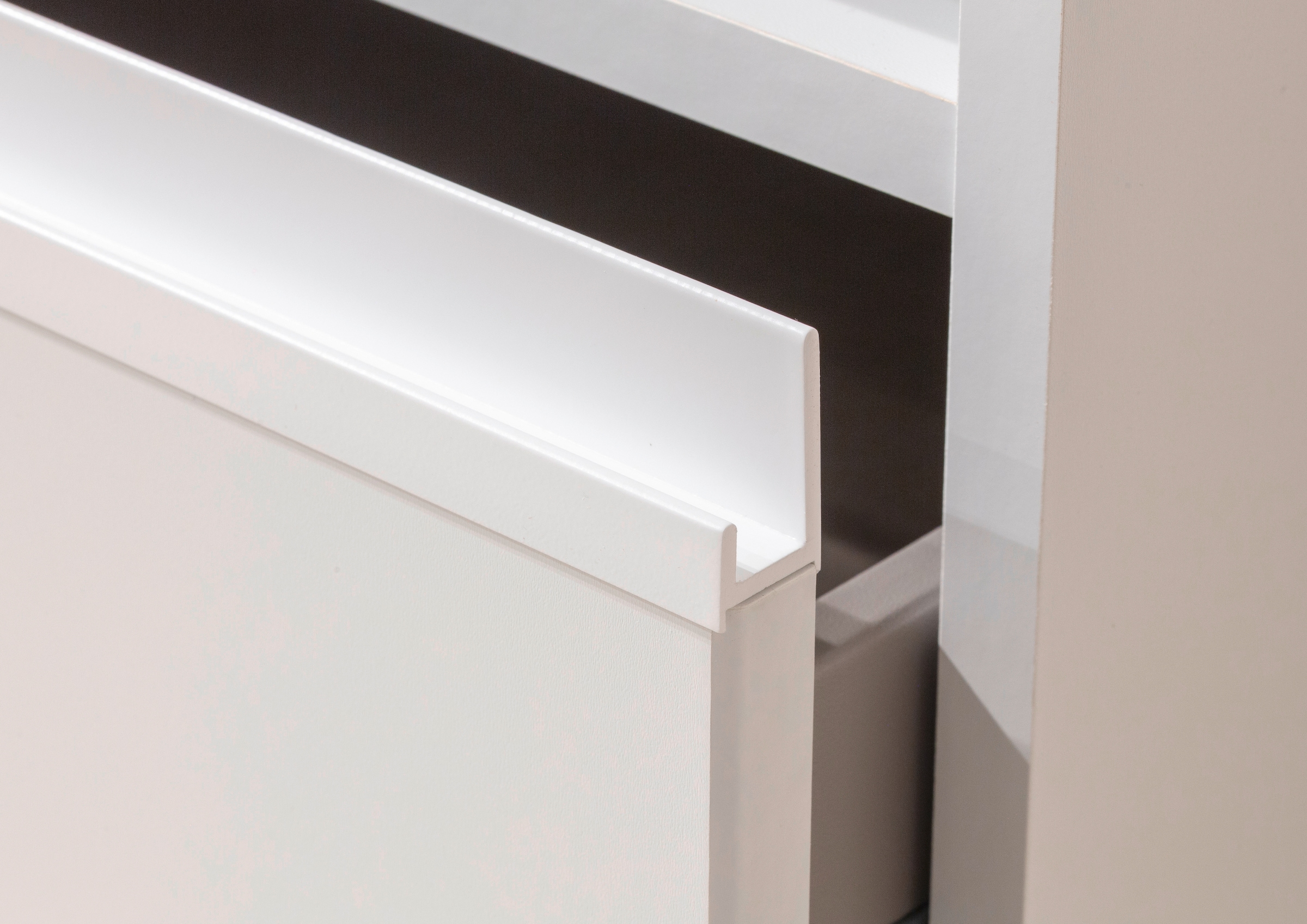 rauch Drehtürenschrank »Kleiderschrank Schrank Garderobe Wäscheschrank COSTA«, Breite 91 cm grifflose Front mit Push-to-Open Funktion MADE IN GERMANY