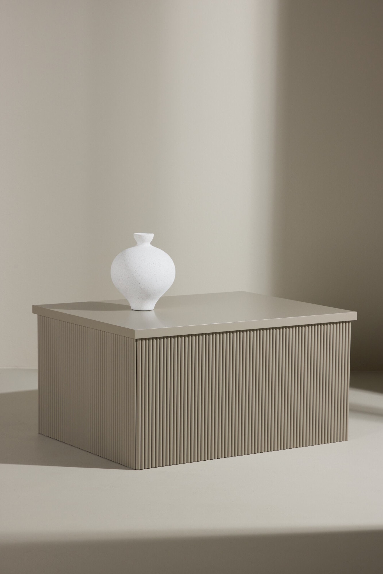 Venture Home Beistelltisch "Lenox, rechteckiger Beistelltisch in einladendem Beige, 80 × 60 cm" Ablagetisch, MDF, rechteckig, geräumig, schlicht, dezent