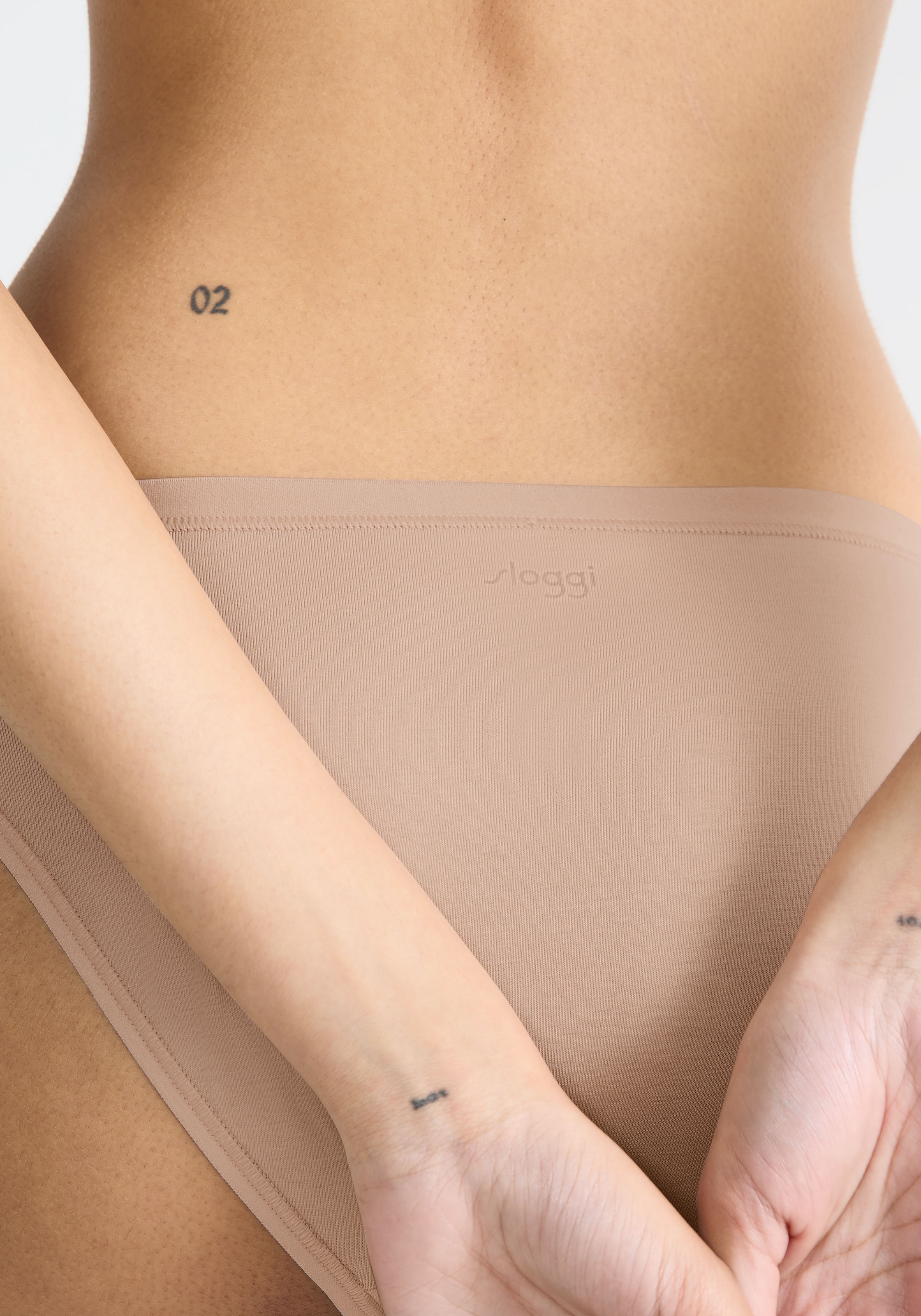 sloggi Slip »GO Daily Cotton Mini 3P«, (3er Pack), Glanz-Effekt Details, weich