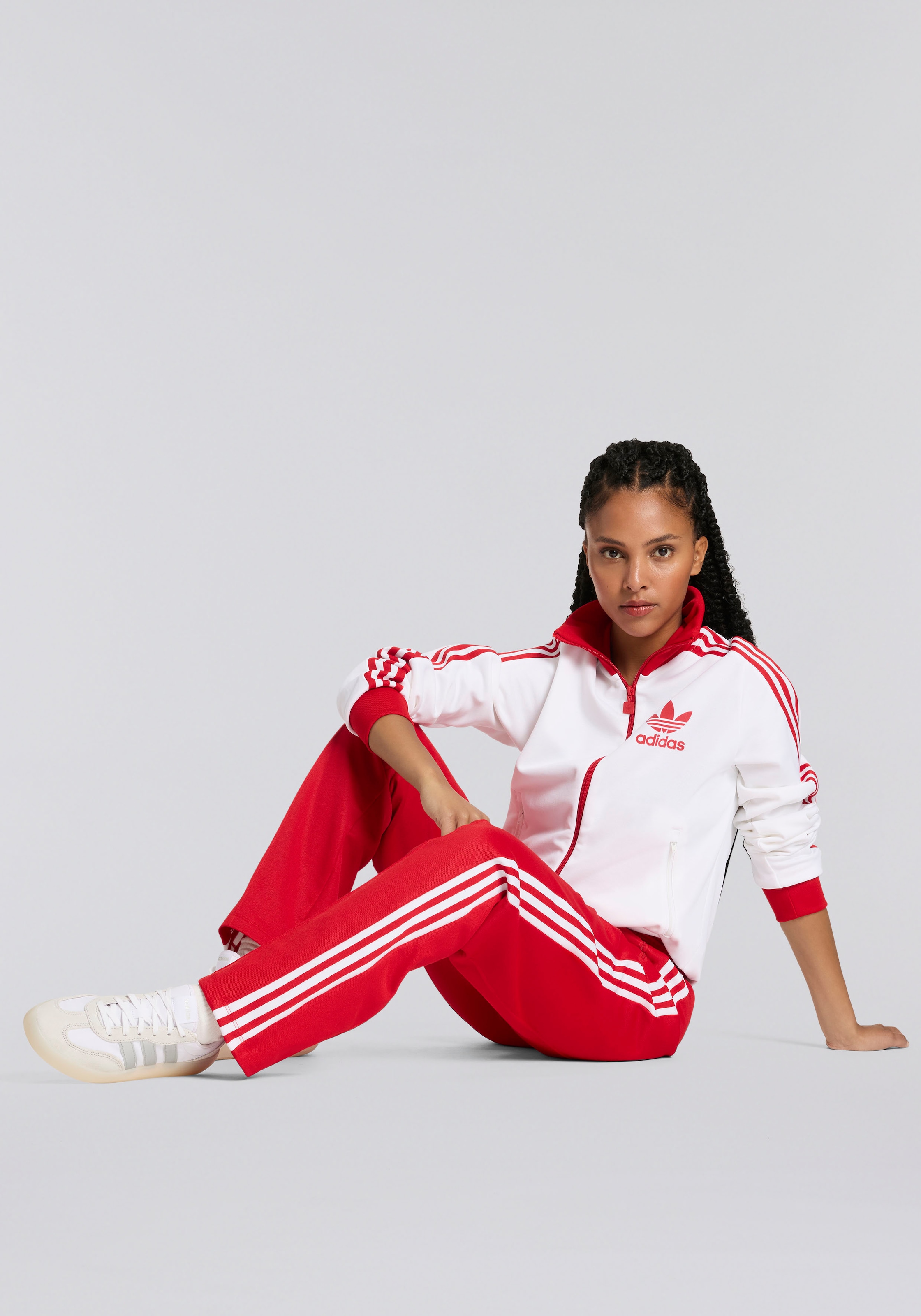 adidas Originals Sporthose »BECKENBAUER TP«, (1 tlg.), Retro Style, der gerade Schnitt mit schmal zulaufenden Bein