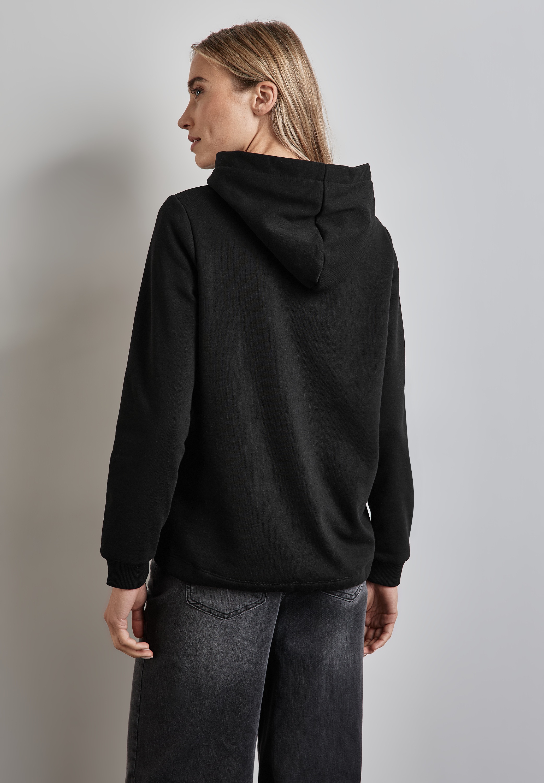 STREET ONE Kapuzensweatshirt, mit Tunnelzug am Saum