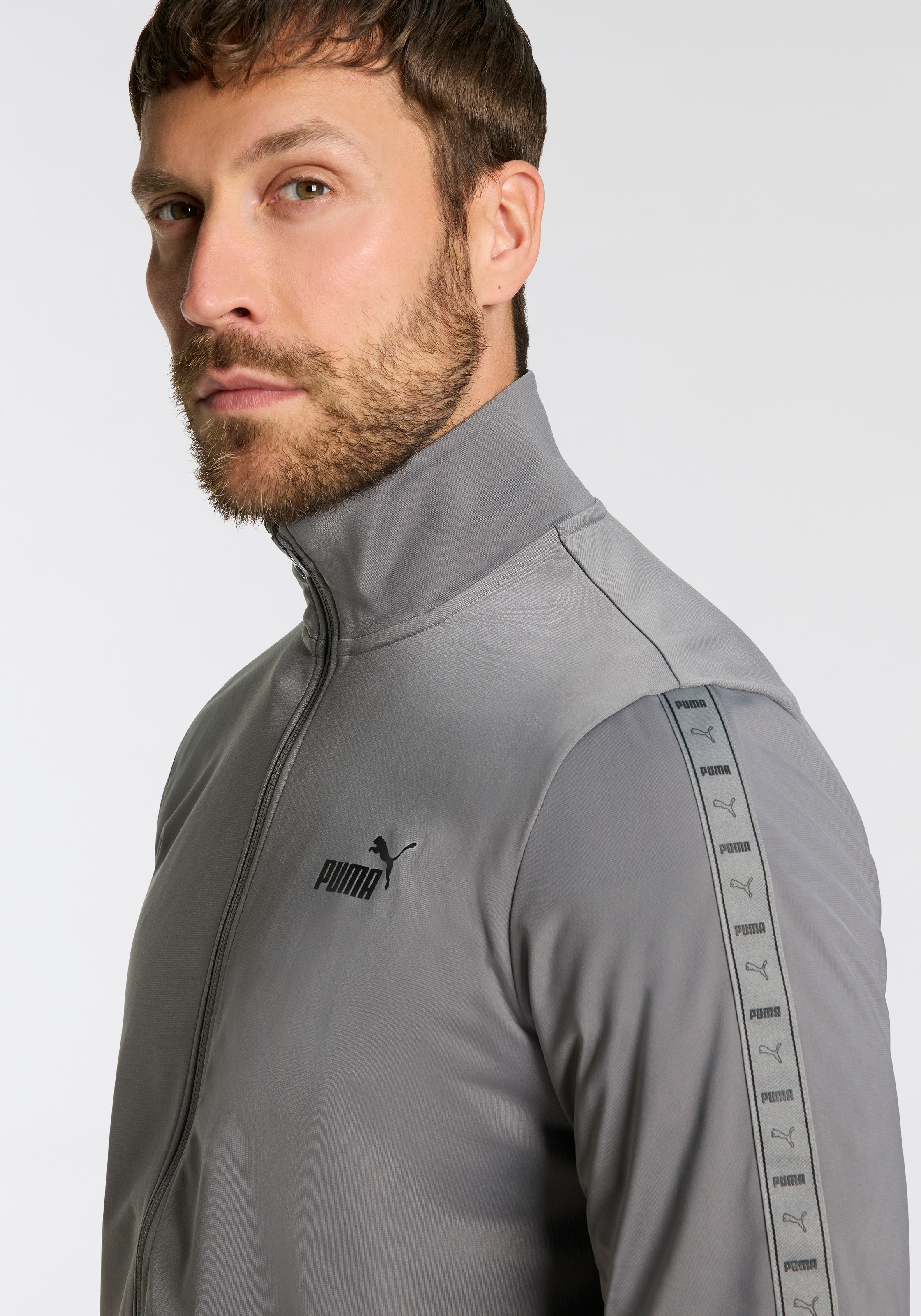 Thumbnail - PUMA Trainingsanzug "POLY TAPE SUIT" 2 Stk. zweiteiliges Set, mit hohem Kragen, mit gerippten Bündchen