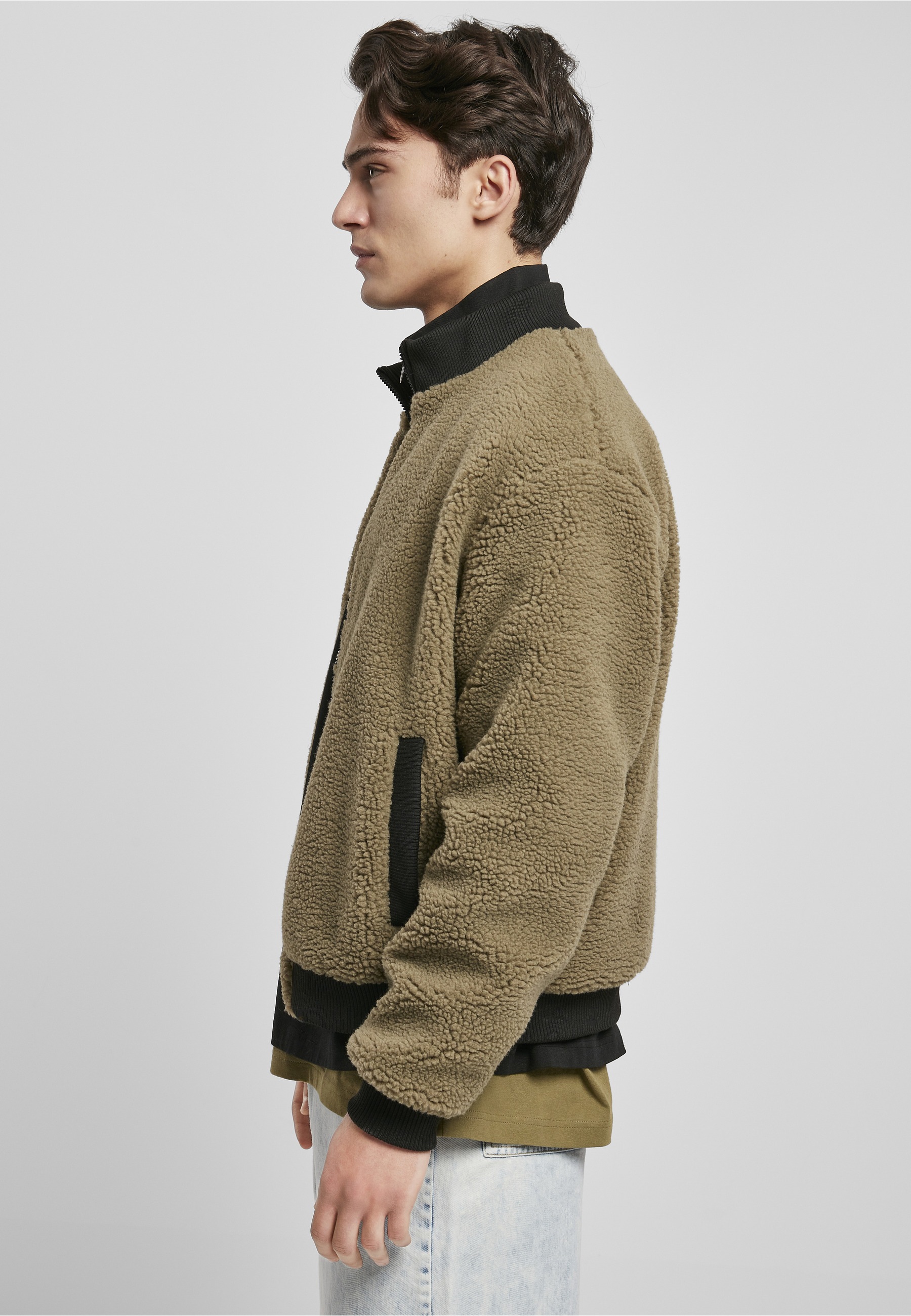 URBAN CLASSICS Winterjacke »Urban Classics Herren Boxy Sherpa Jacket« 1 Stk. tlg. ohne Kapuze