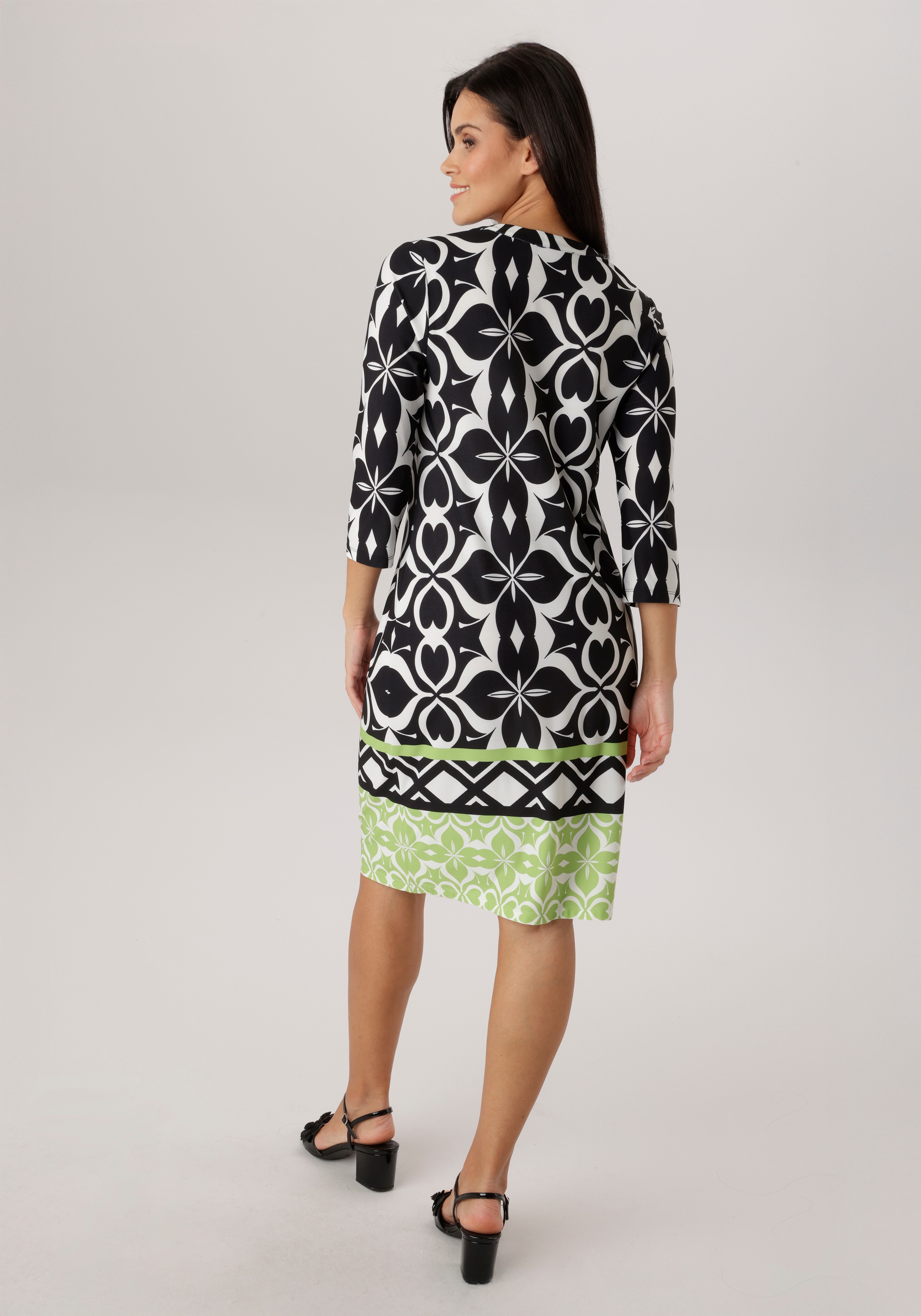 Aniston SELECTED Jerseykleid mit gemusterter Bordüre und grünem Kontrast am günstig online kaufen