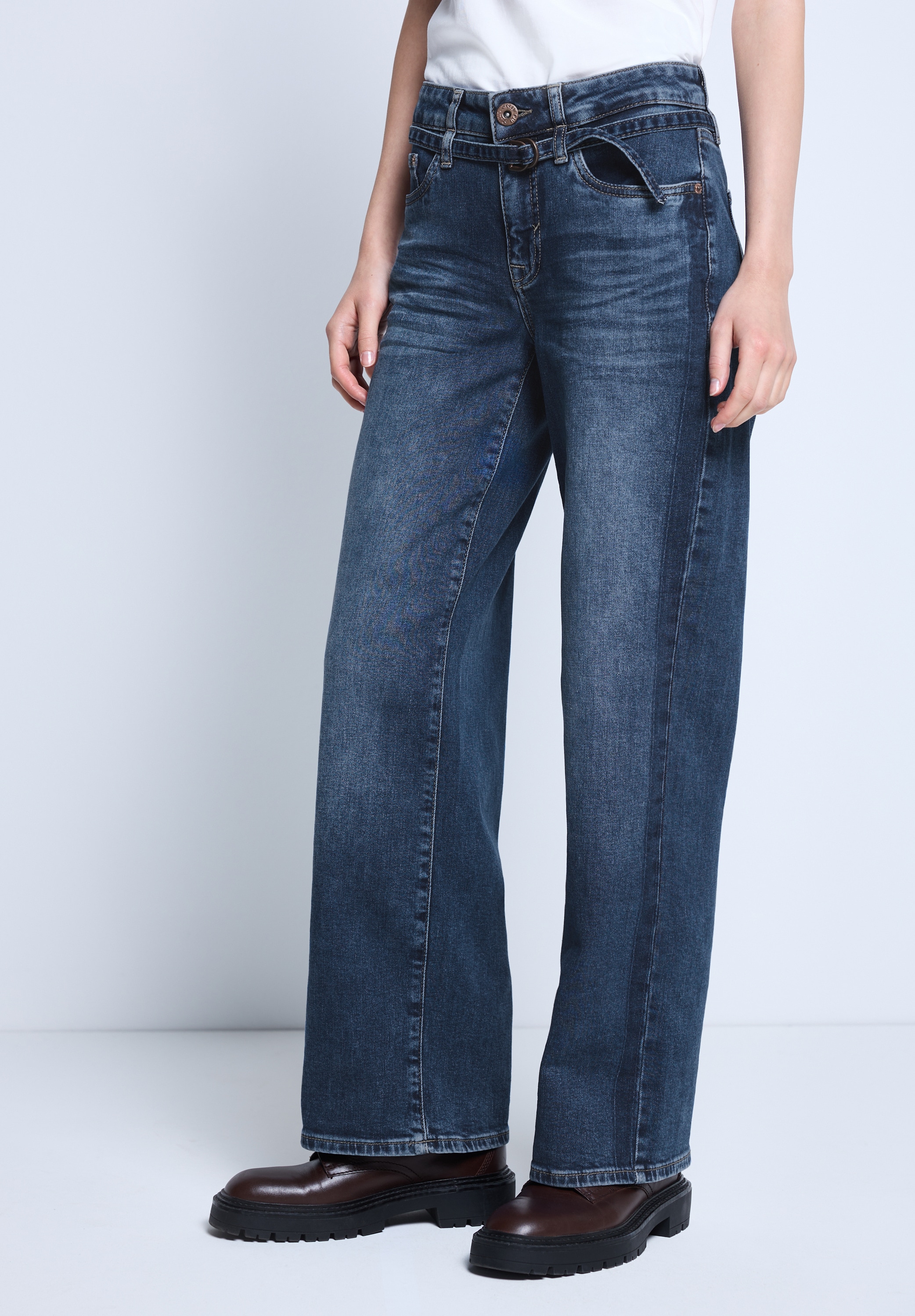 STREET ONE STUDIO Comfort-fit-Jeans aus Baumwolle mit Stretchanteil