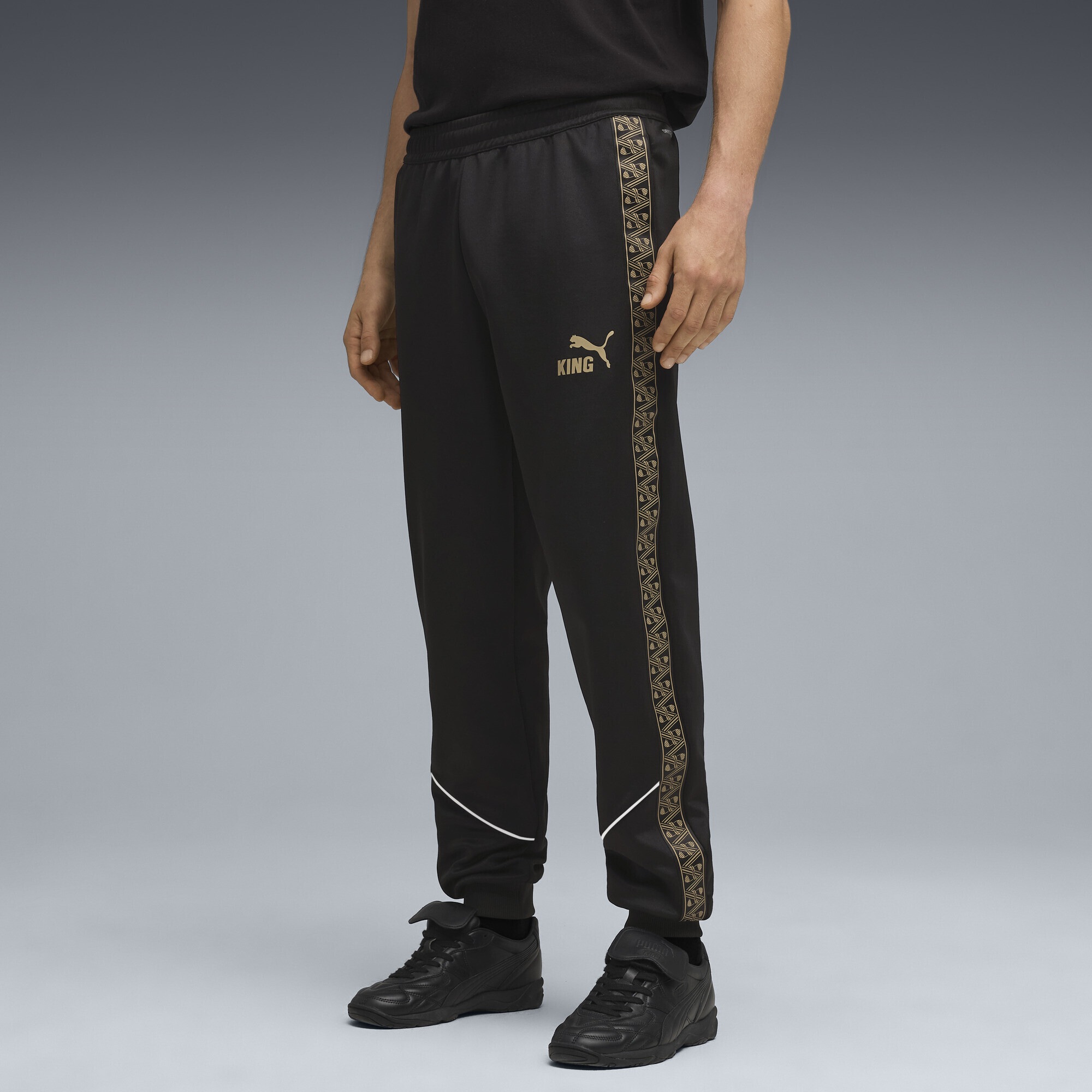 PUMA Sporthose »KING Anthem Fußballhose Herren«