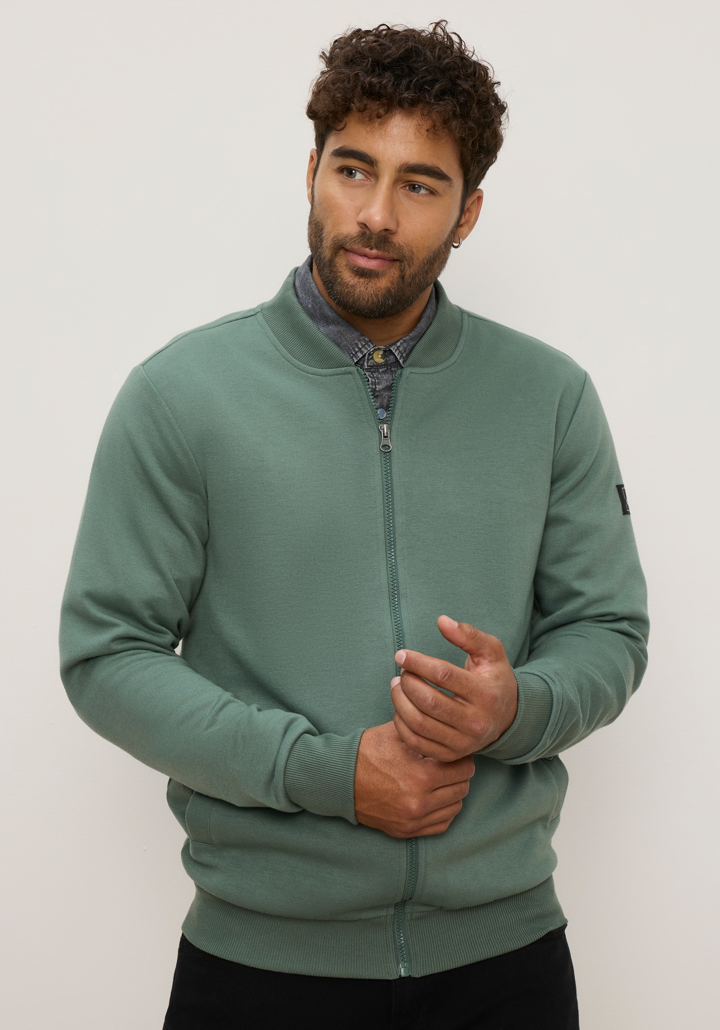 Bruno Banani Sweatjacke mit Stehkragen, aus Polyester und Baumwolle