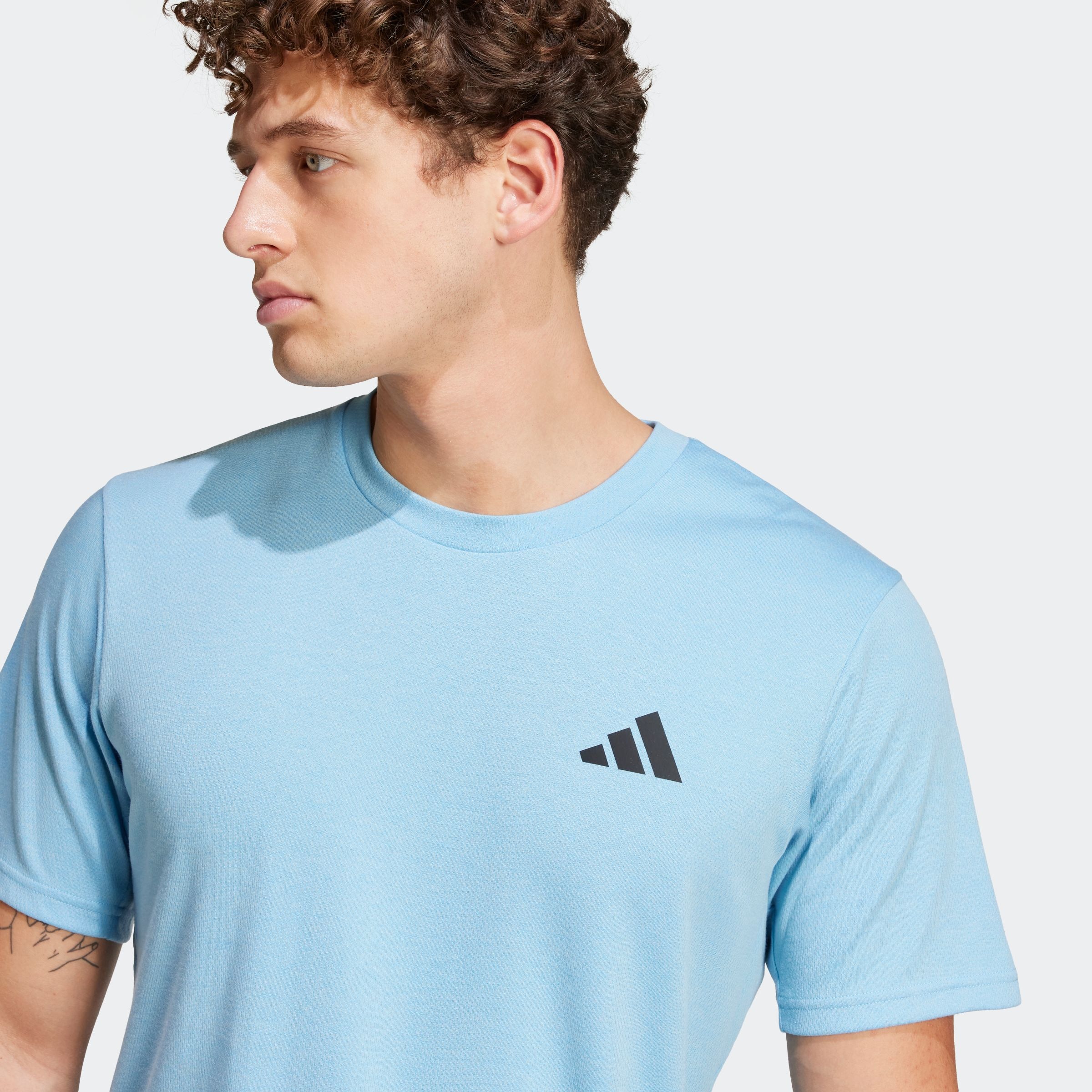 adidas Performance T-Shirt »TR-ES FR NOV T«, Trainingsshirt mit CLIMACOOL, Pikeematerial