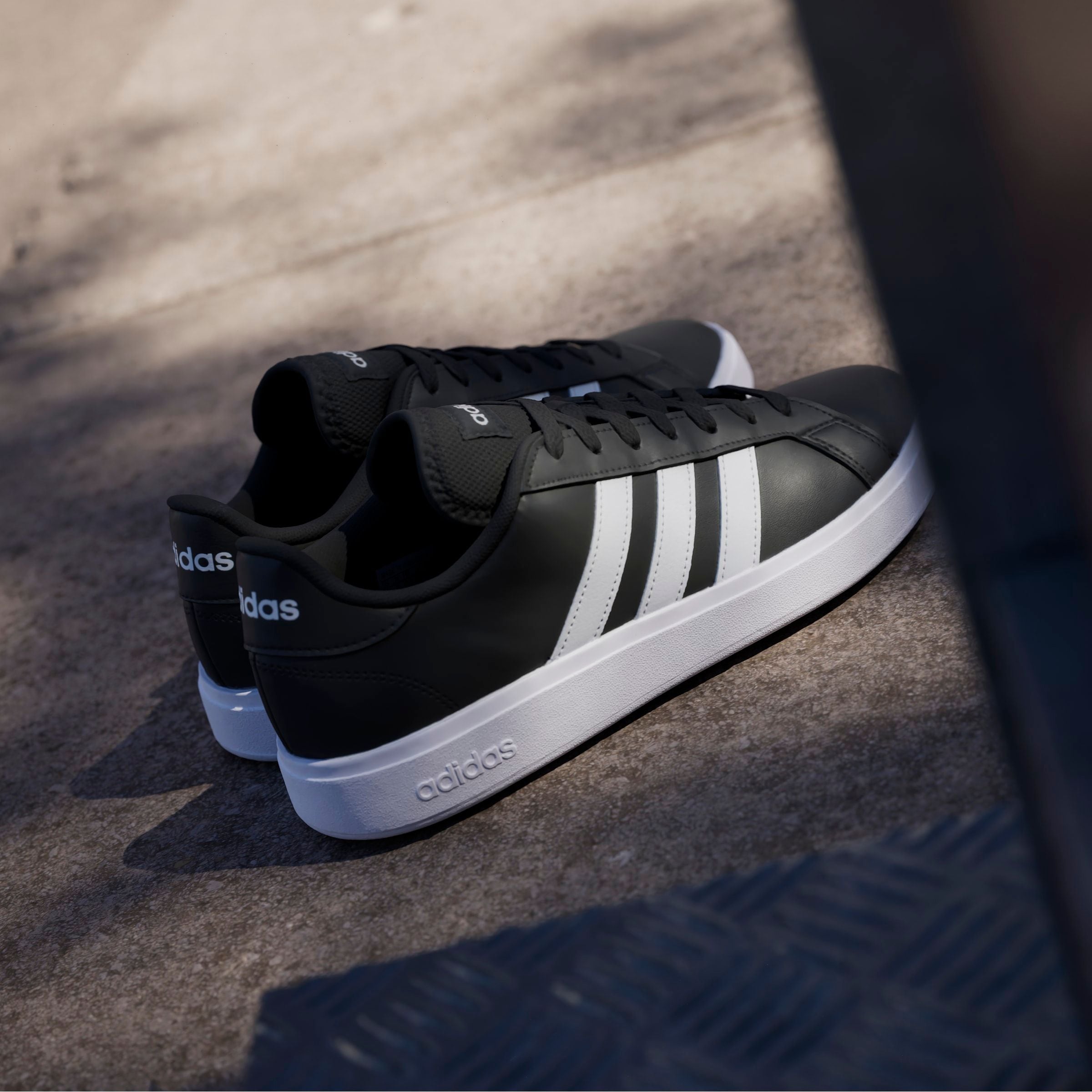 adidas Sportswear Sneaker »GRAND COURT TD LIFESTYLE COURT CASUAL«, Design auf den Spuren des adidas Superstar