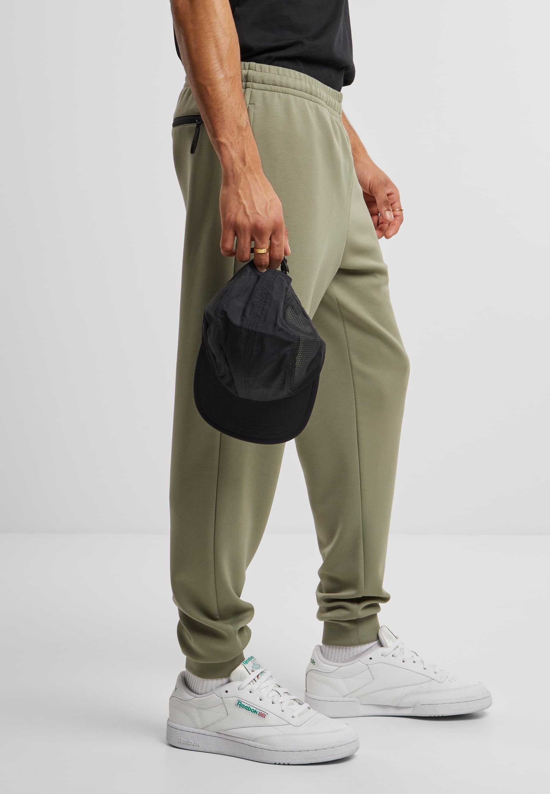 URBAN CLASSICS Jogginghose »Urban Classics Scuba Basic Sweatpants«, (1 tlg.)