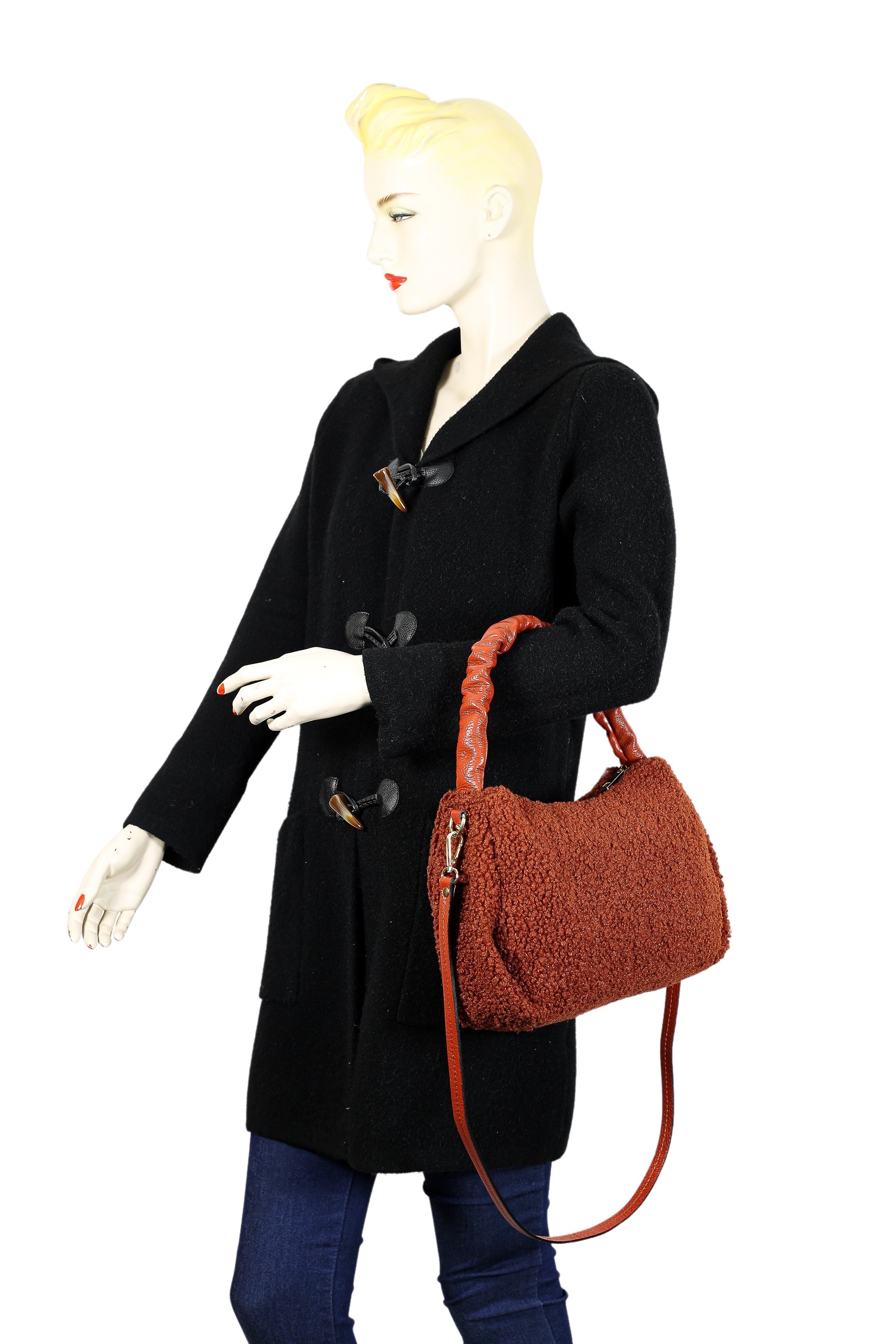 COLLEZIONE ALESSANDRO Schultertasche »Teddy«, aus rostrotem Teddystoff mit Leder