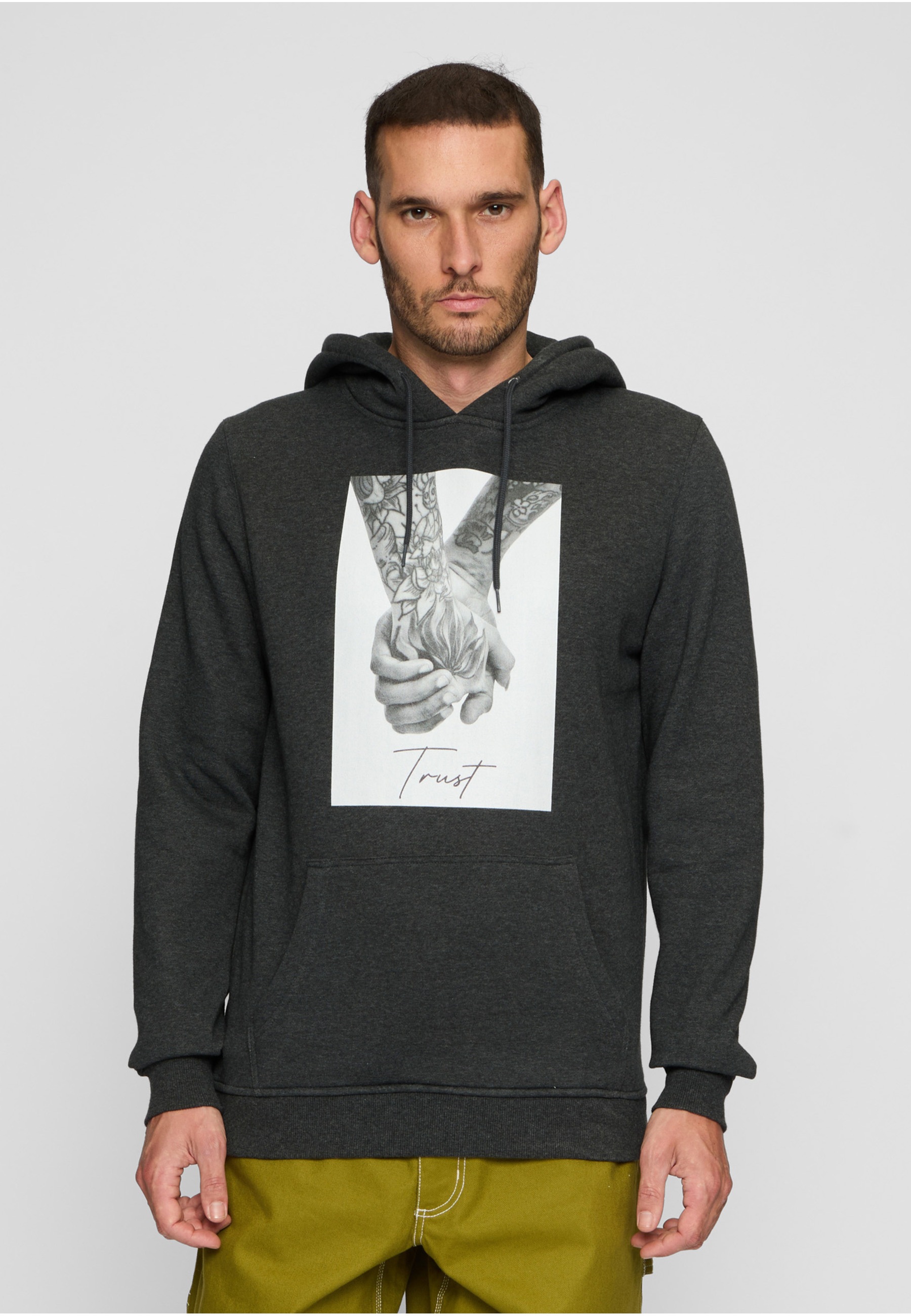 MisterTee Rundhalspullover »MisterTee Herren Trust 2.0 Hoody« 1 Stk.