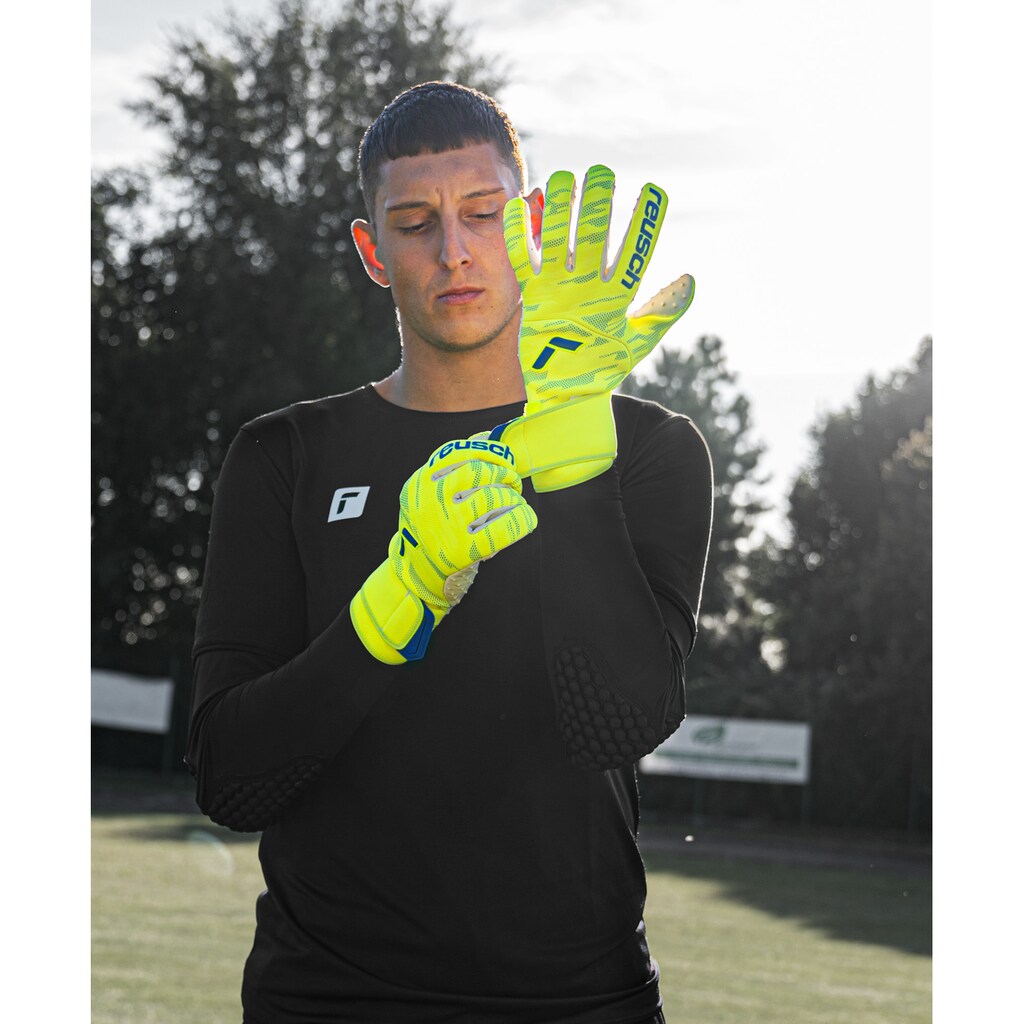 Reusch Torwarthandschuhe »Reusch Pure Contact SpeedBump«, mit optimalem Grip