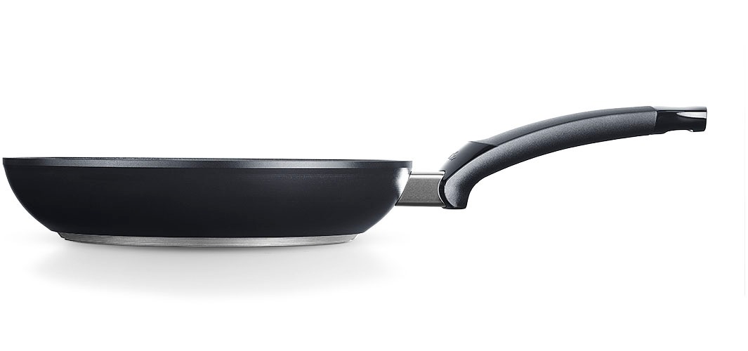 Fissler Bratpfanne »Ceratal® Orbit Black«, Aluminium, (1 tlg.), gesünderes Kochen mit Antihaft-Effekt, hergestellt ohne PFAS/PTFE