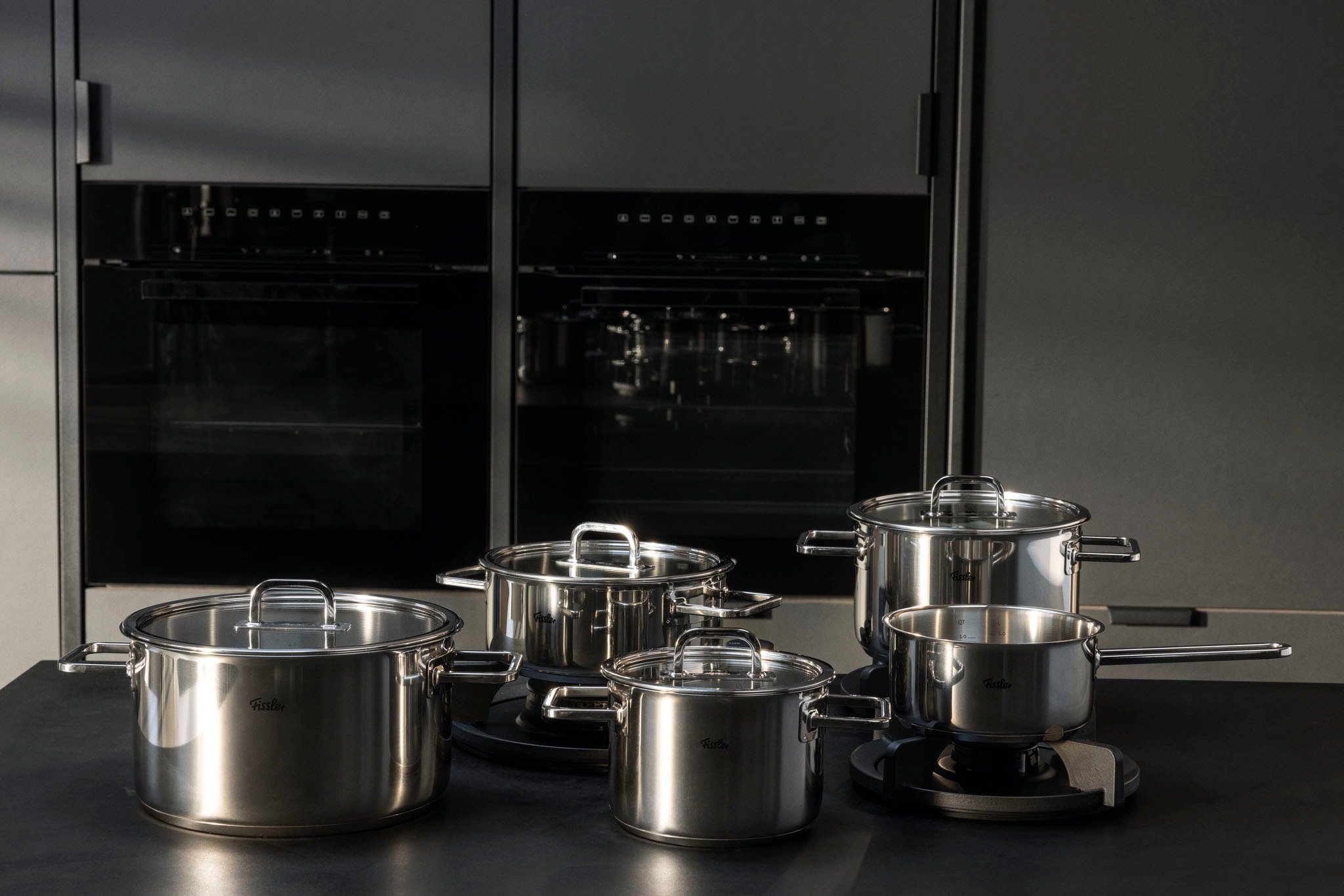 Fissler Topf-Set »Viseo® Pro« Set, 3 Kochtöpfe & 1 Bratentopf mit Deckel, 1 Stielkasserolle, 9 tlg. Edelstahl 18/10