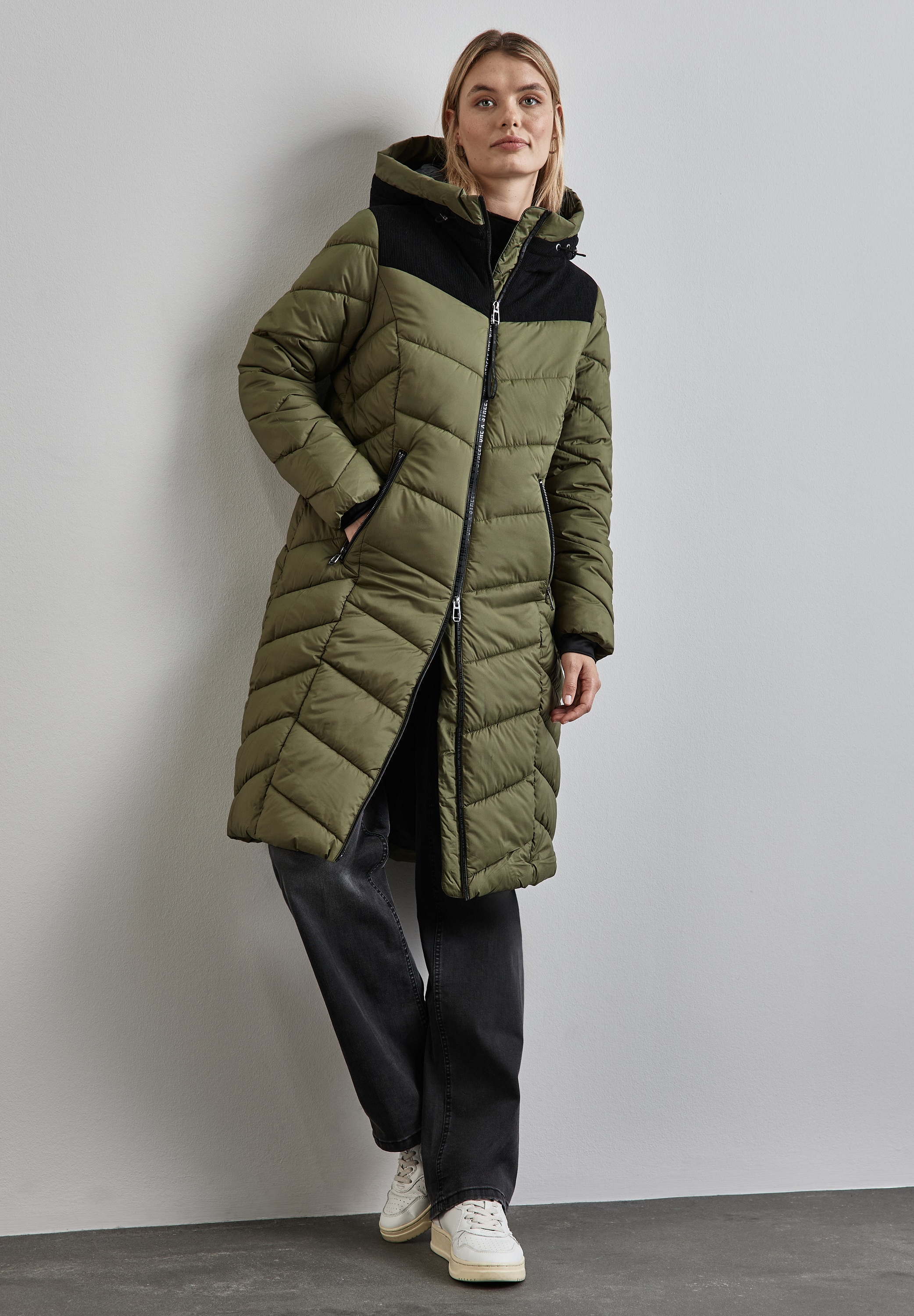 STREET ONE Steppjacke mit Kapuze mit Kapuze