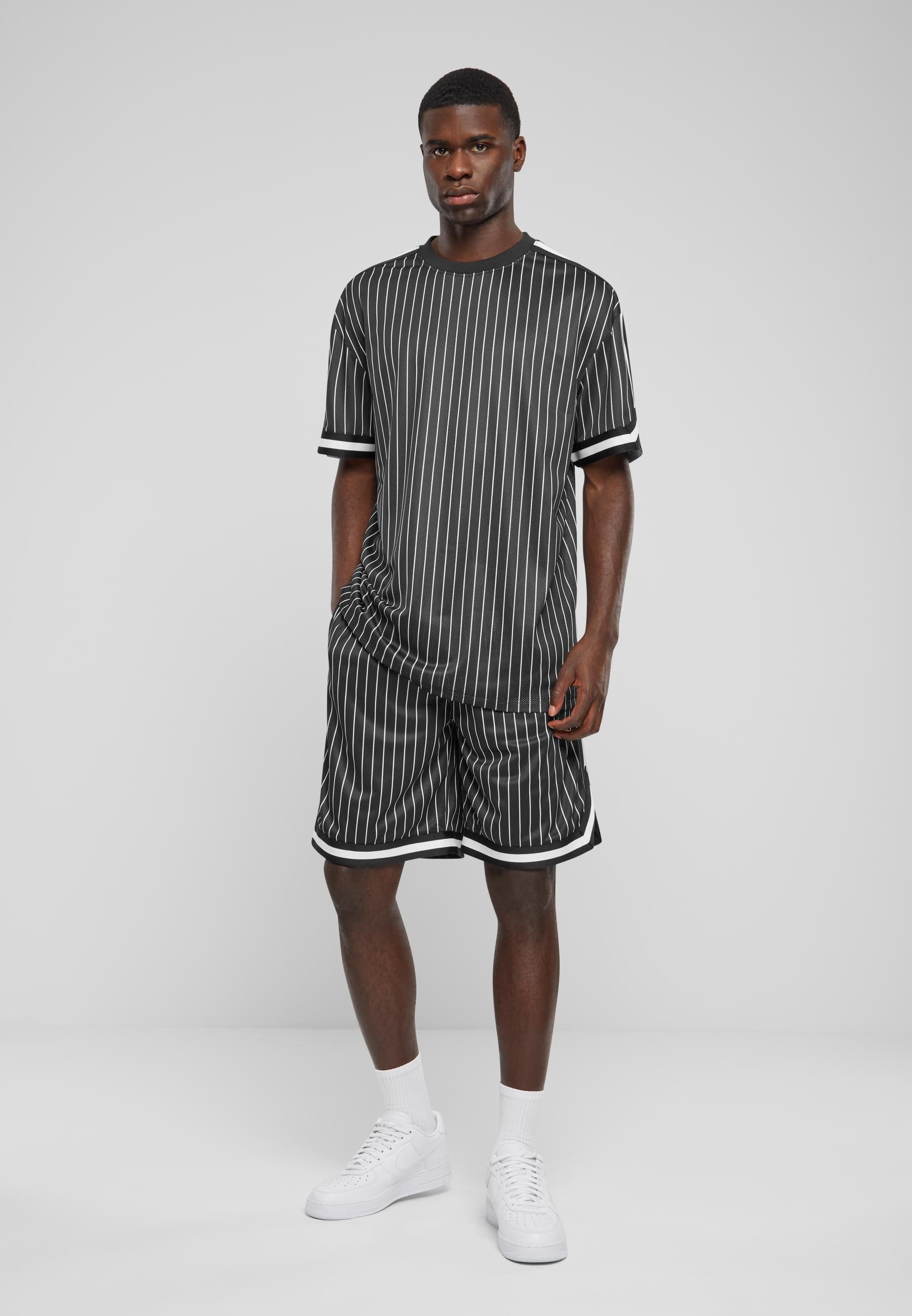 URBAN CLASSICS Shorts »Urban Classics Herren Striped Mesh Shorts«, (1 tlg.)