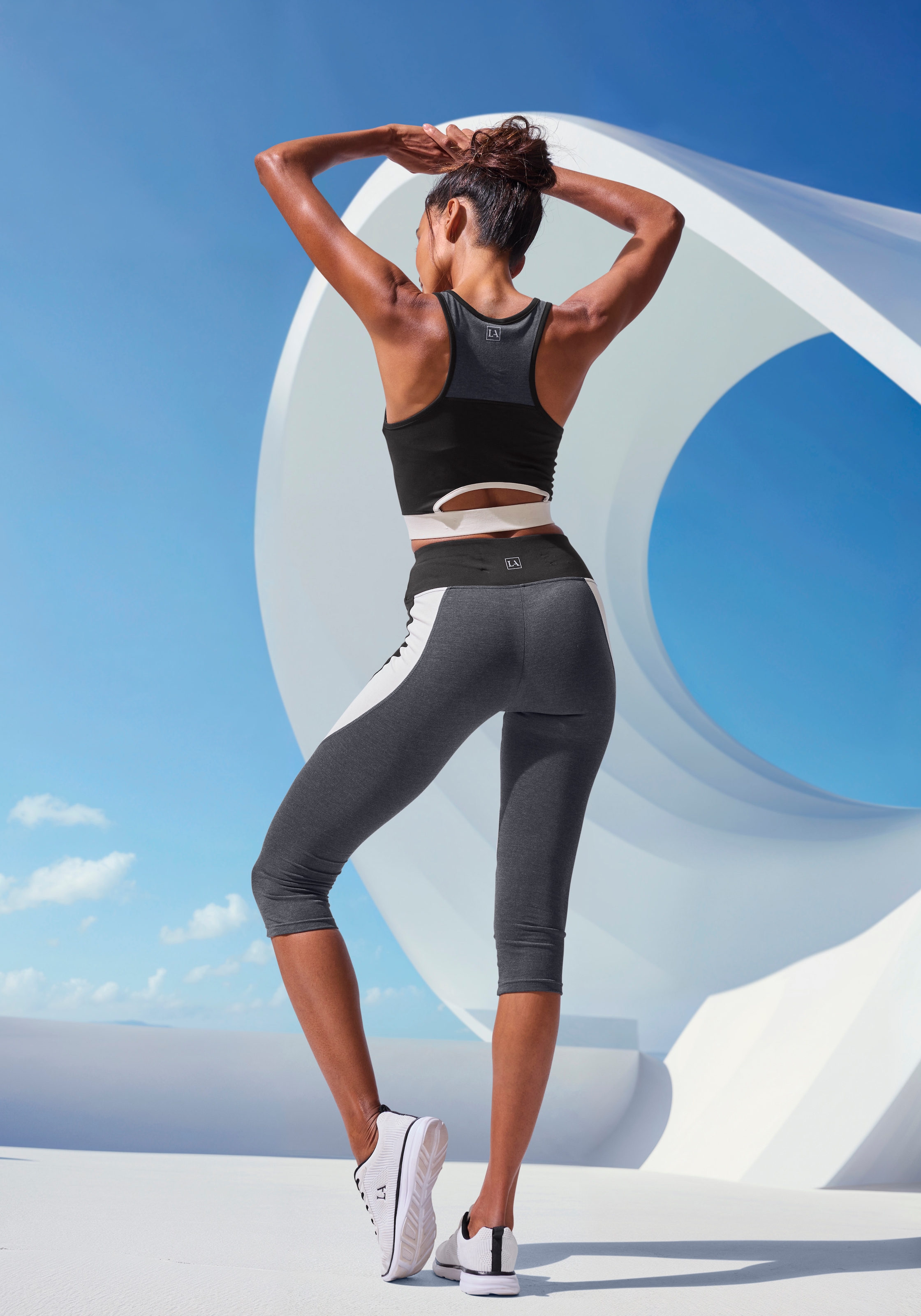 LASCANA ACTIVE Caprileggings, Sporthose in Colourblockingdesign