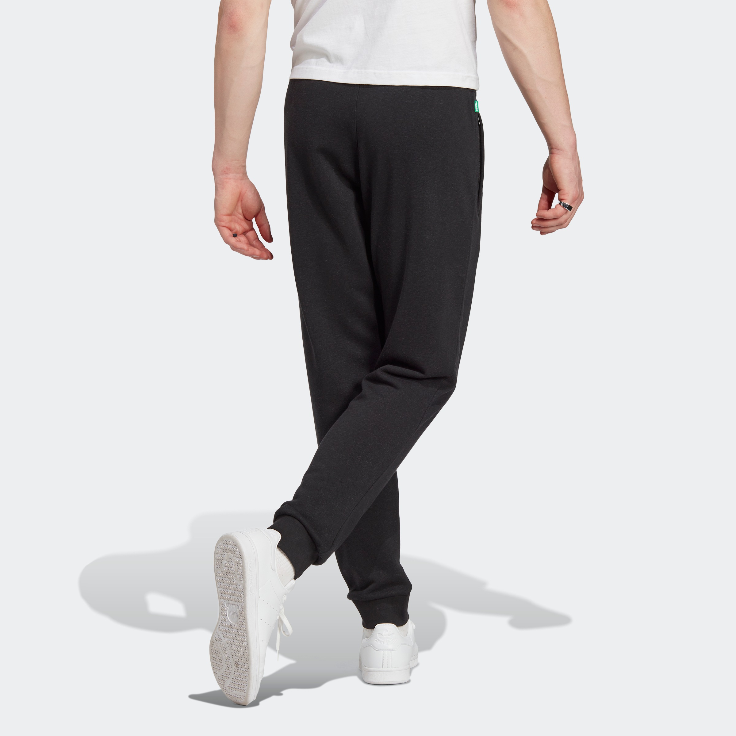 adidas Originals Sporthose "ESSENTIALS+ MADE WITH HEMP", (1 tlg.) günstig online kaufen