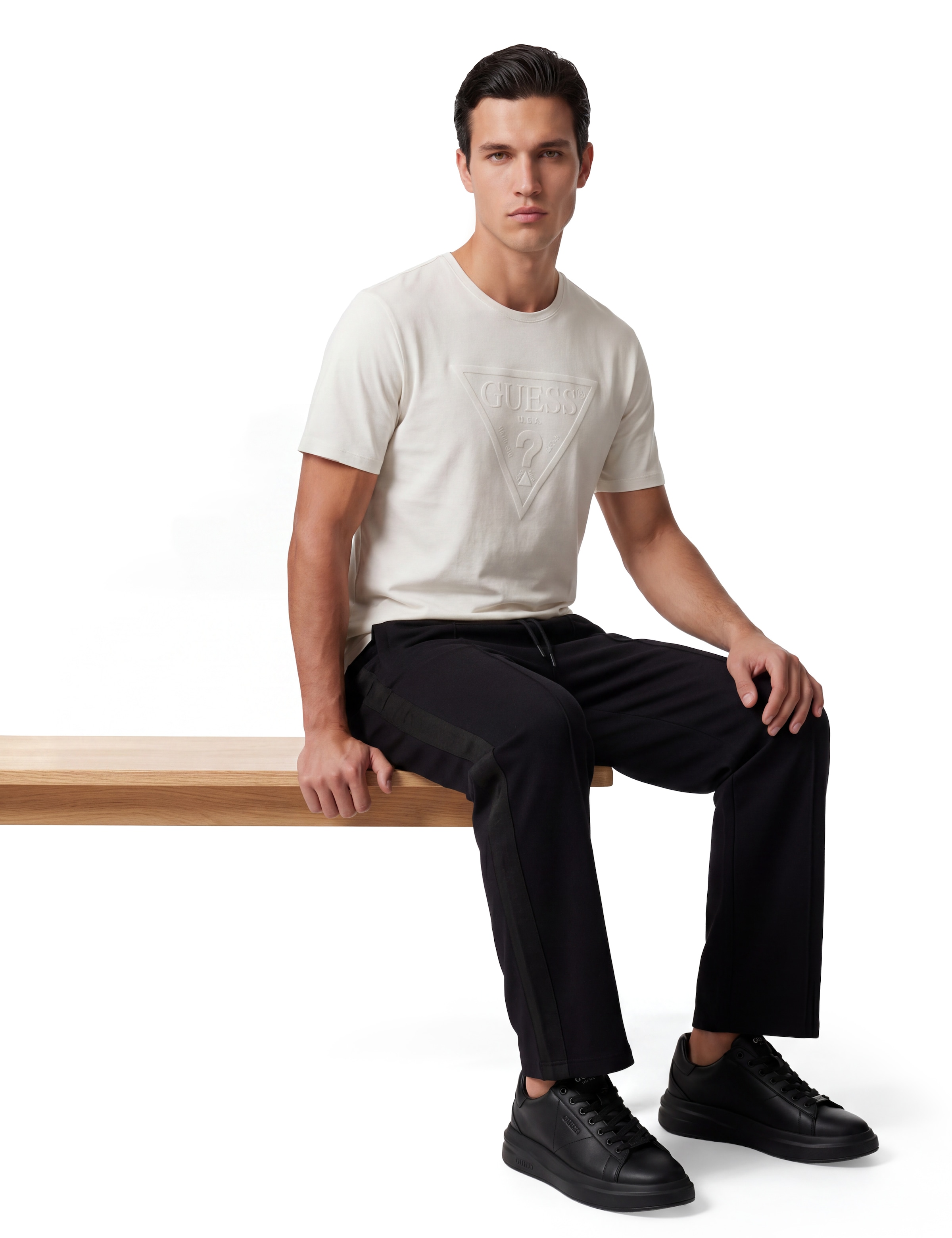 Guess Jogginghose »THOR«  mit seitlichem Logoschriftzug, Regular Fit, Baumwoll-Mix