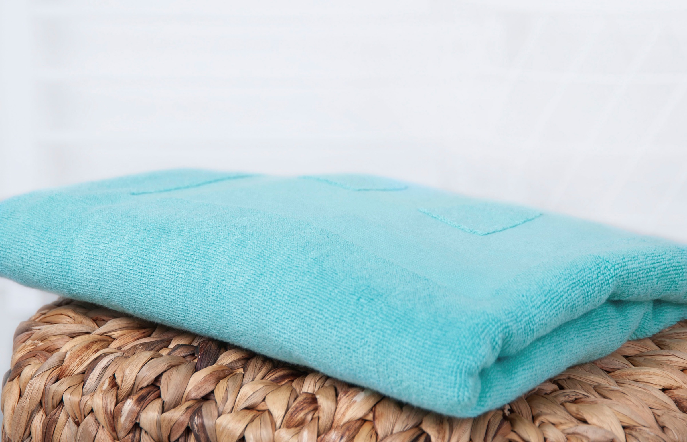 Bench. Saunatuch "Bench" mit Carved Effekt günstig online kaufen