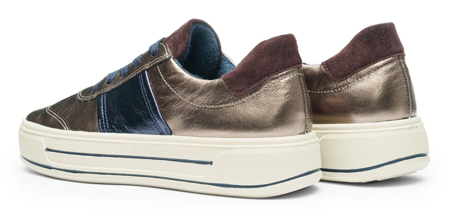 Ara Plateausneaker »CANBERRA«, Plateausneaker, Schnürschuh im Metallic Look, H-Weite