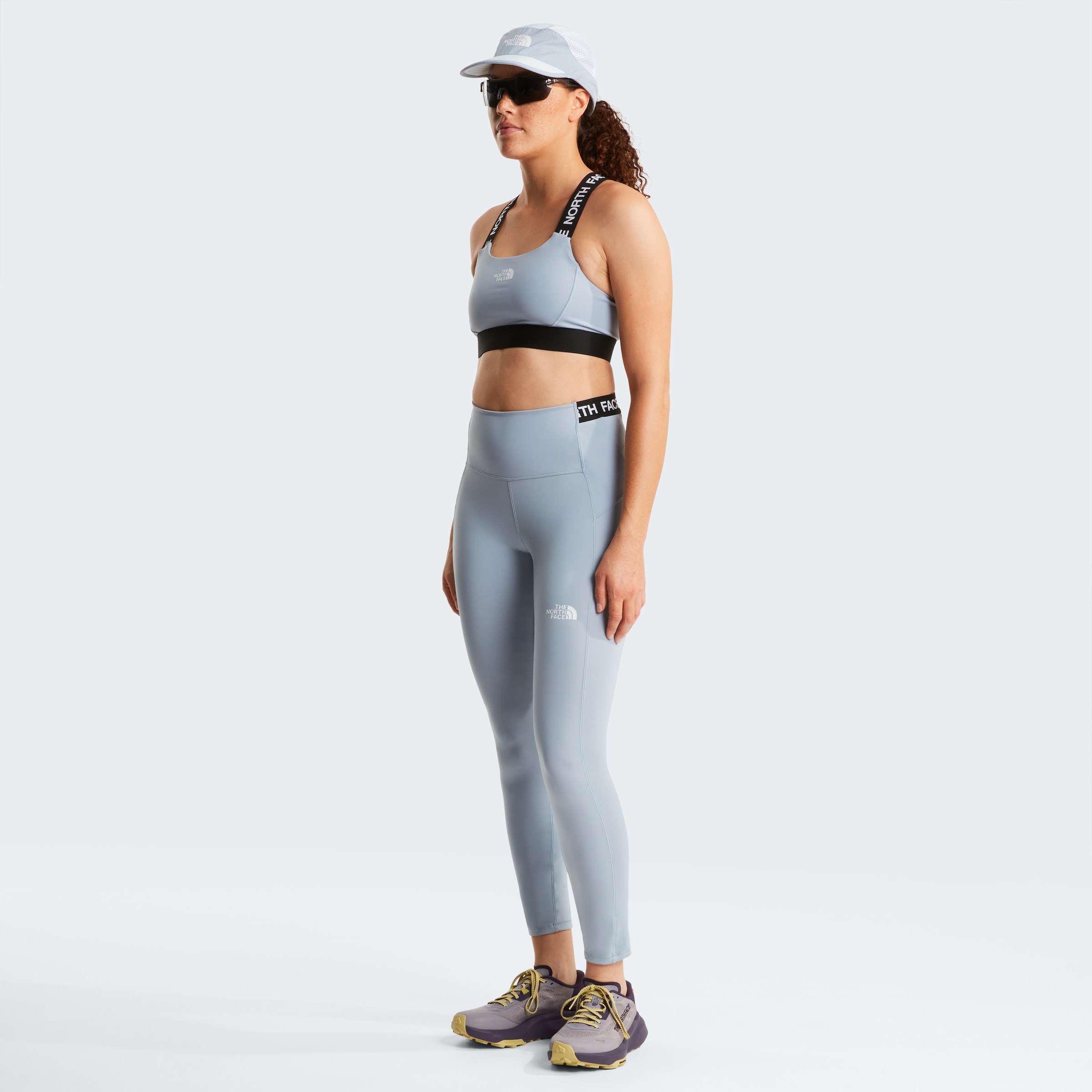 The North Face Sport-BH »W CAMBRENA BRA« für Fitness und Outdoor-Training, mit schweißableitendem FlashDry™