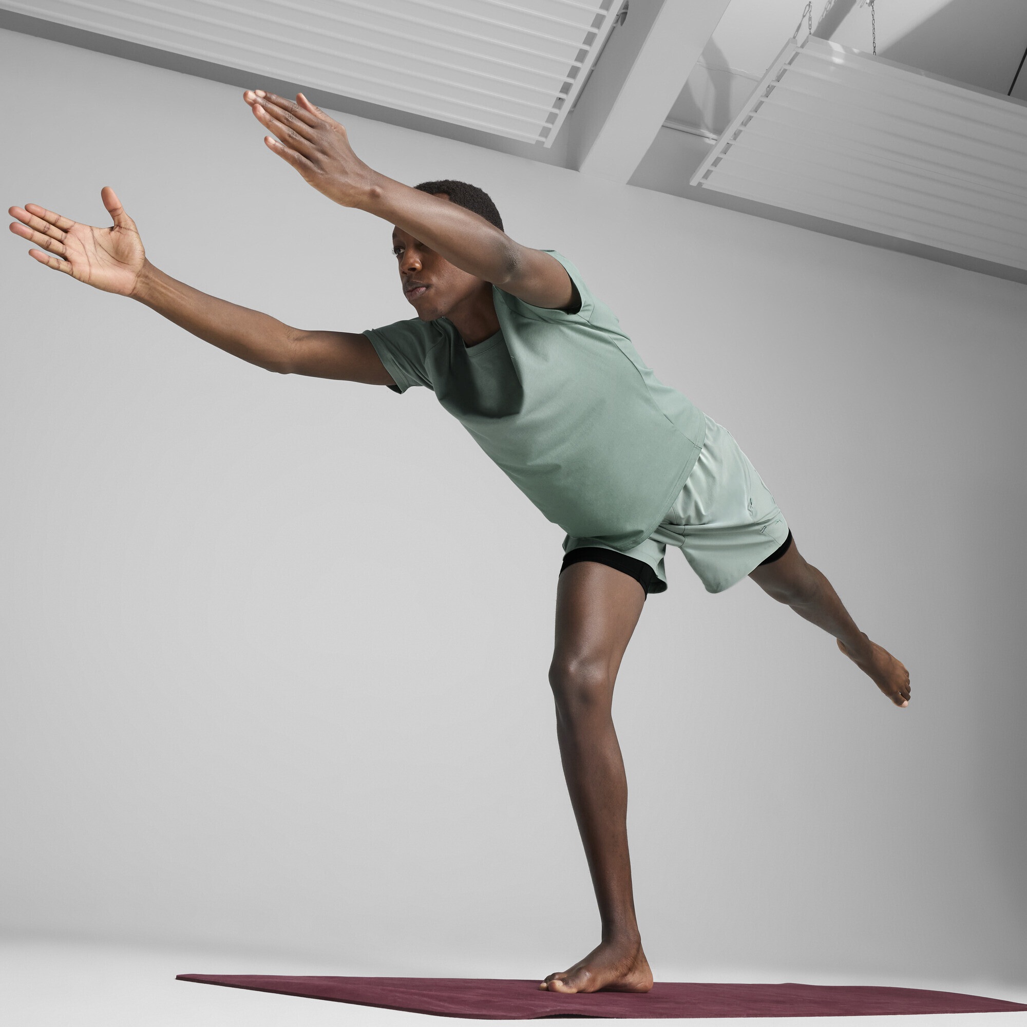 PUMA Yogashirt »MOVE Triblend Trainings-T-Shirt Herren«