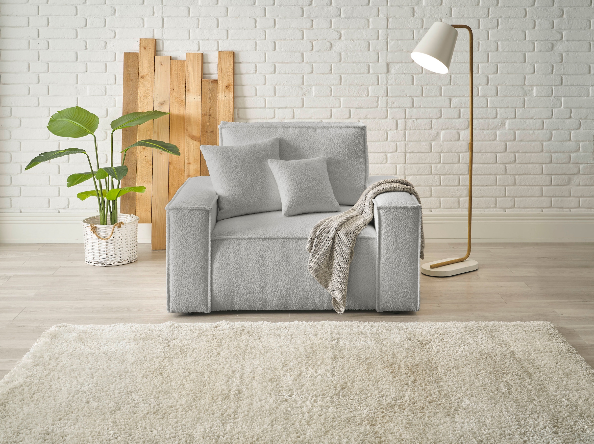 OTTO home Loveseat "FINNLEY Bouclé, XXL-Sessel, Lesesessel, inkl. Zierkissen" 1 Stk. tlg. verfügbar in den Stoffqualitäten Bouclé, Struktur fein und Mega Cord