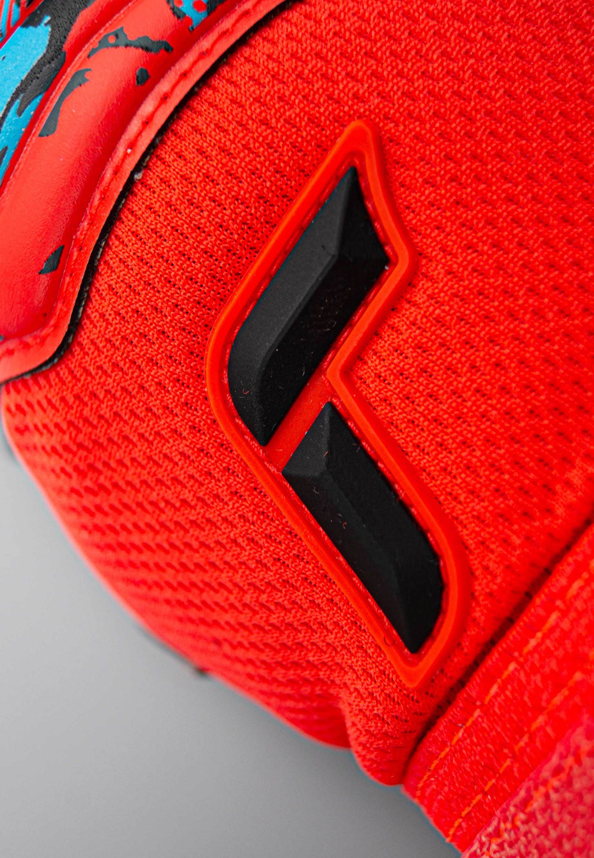 Reusch Torwarthandschuhe »Attrakt Fusion Guardian Junior«, mit hervorragendem Grip