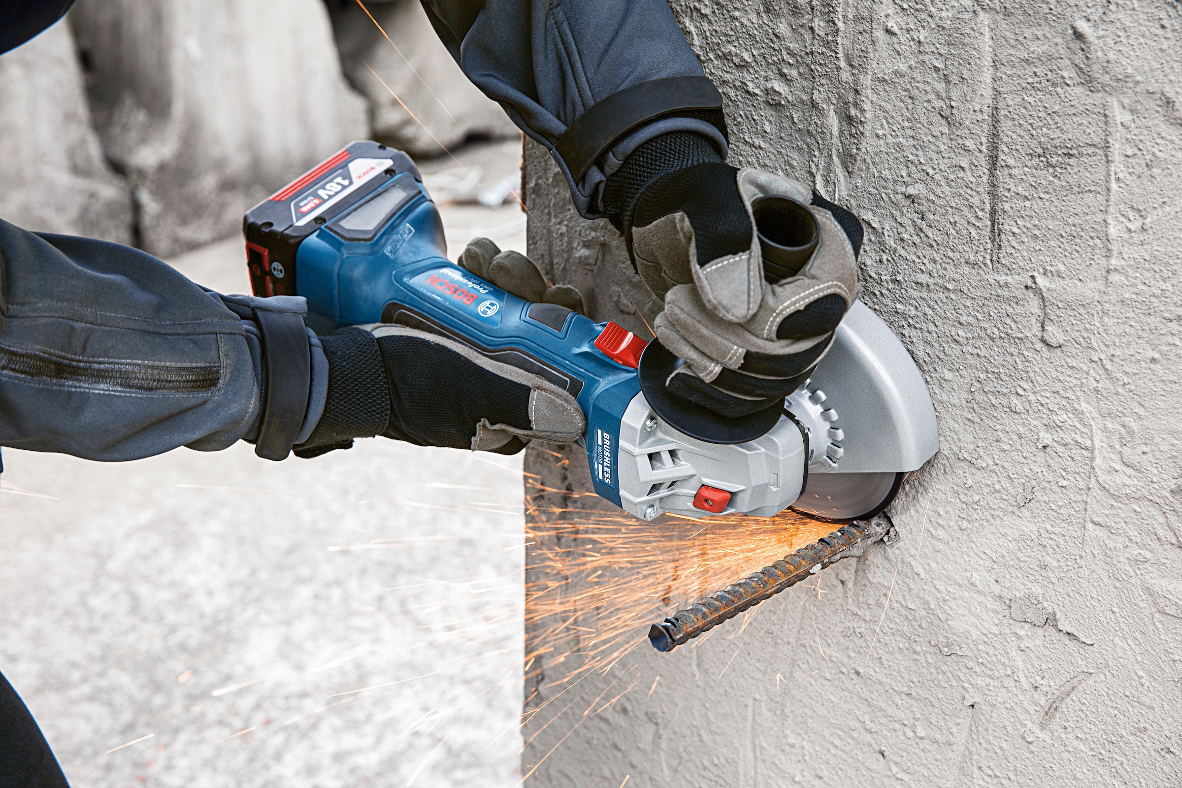 Bosch Professional Akku-Winkelschleifer »GWS 18V-7 Professional«, kompakt und handlich, ohne Akku und Ladegerät