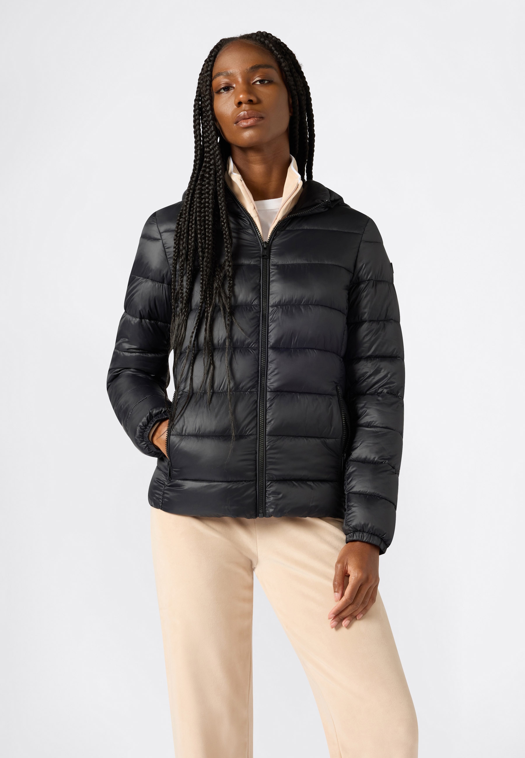 Champion Steppjacke "Light Outdoor Polyfilled Hooded Jacket" für sportliche Aktivitäten, mit Polyester-Wattierung