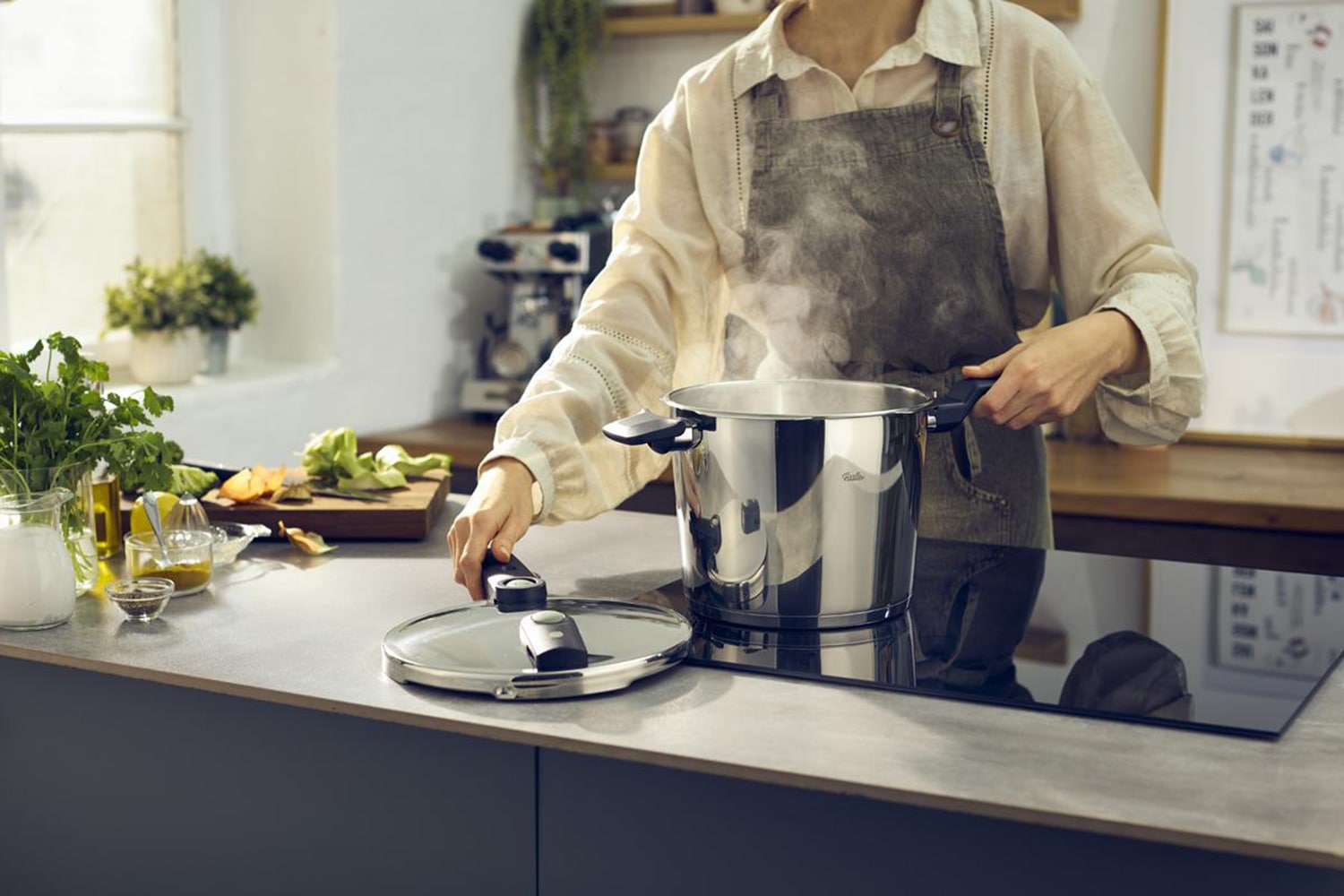 Fissler Schnellkochtopf »Vitaquick®Elemental Dampfkochtopf Premium Drucktopf« Set, Schnellkochtopf + Schnellbratpfanne + 1 Deckel, 3 tlg. Edelstahl 18/10