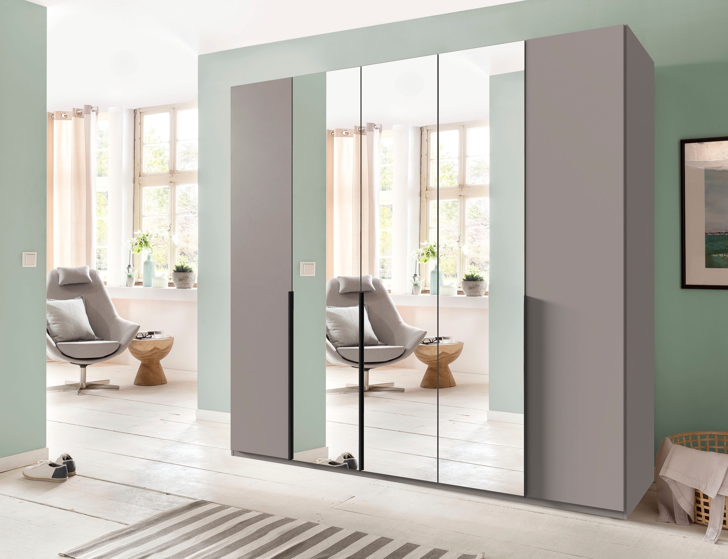 Wimex Kleiderschrank »Mugano, in 5 Breiten und 2 Höhen, Made in Germany«, (in Basic oder Premium Ausstattung mit 2 weiteren Einlegeböden), mit langen Griffstangen aus Metall, wahlweise mit oder ohne Spiegel