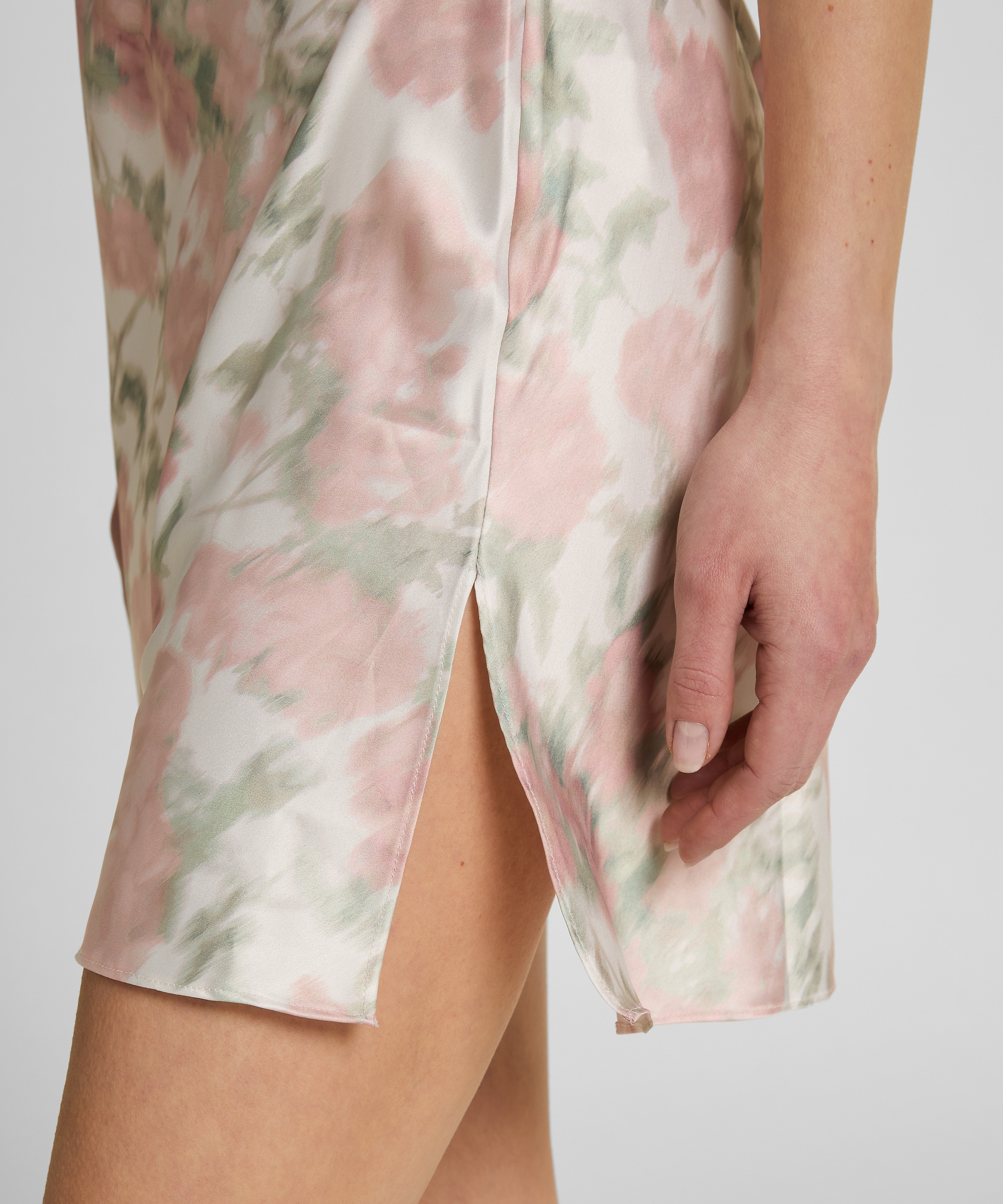 Hunkemöller Pyjama »Satin-Negligé mit Blumenmuster«