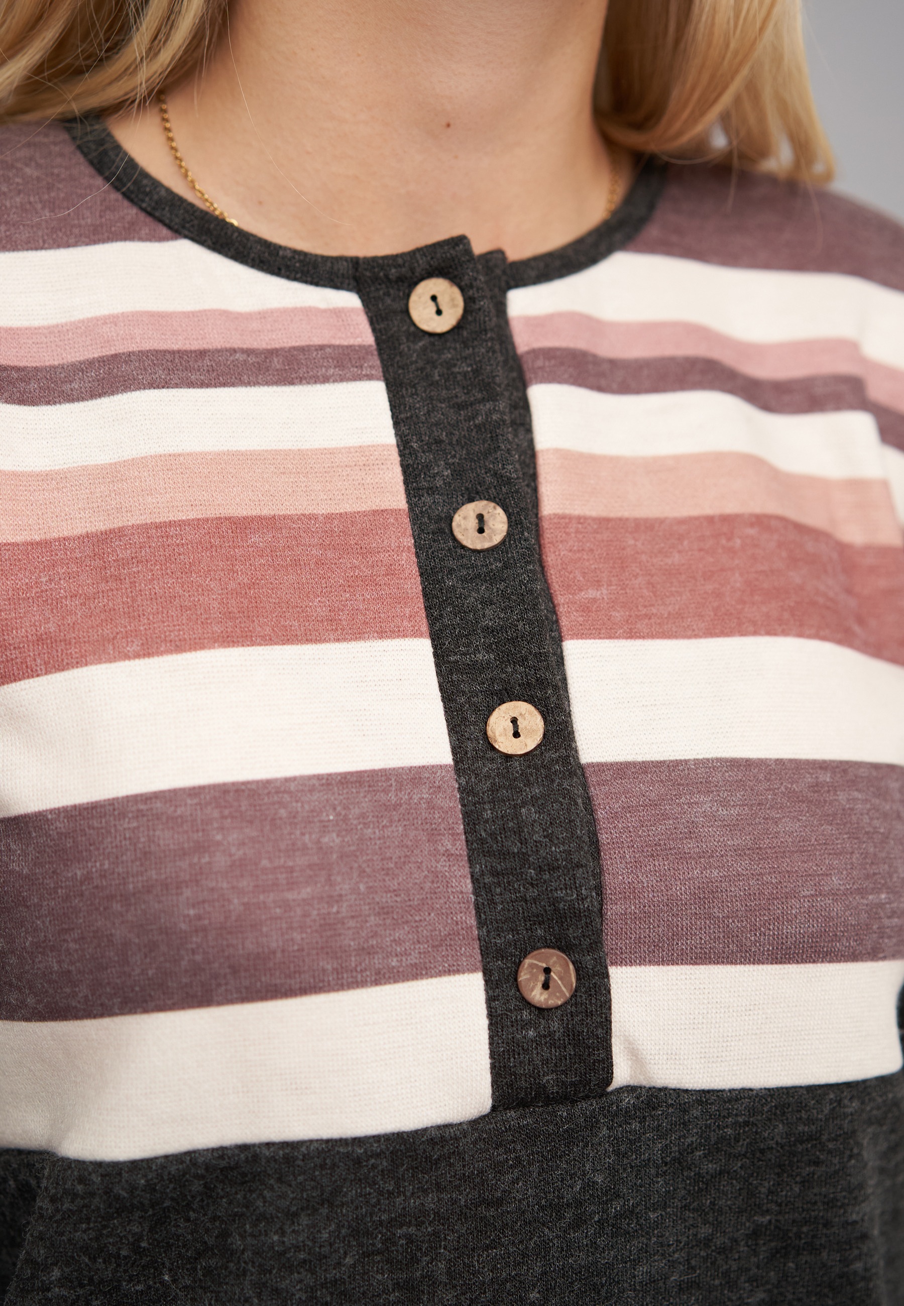 CLOUD 5IVE Rundhalsshirt »CLOUD 5IVE Sweater mit Knopfleiste« 1