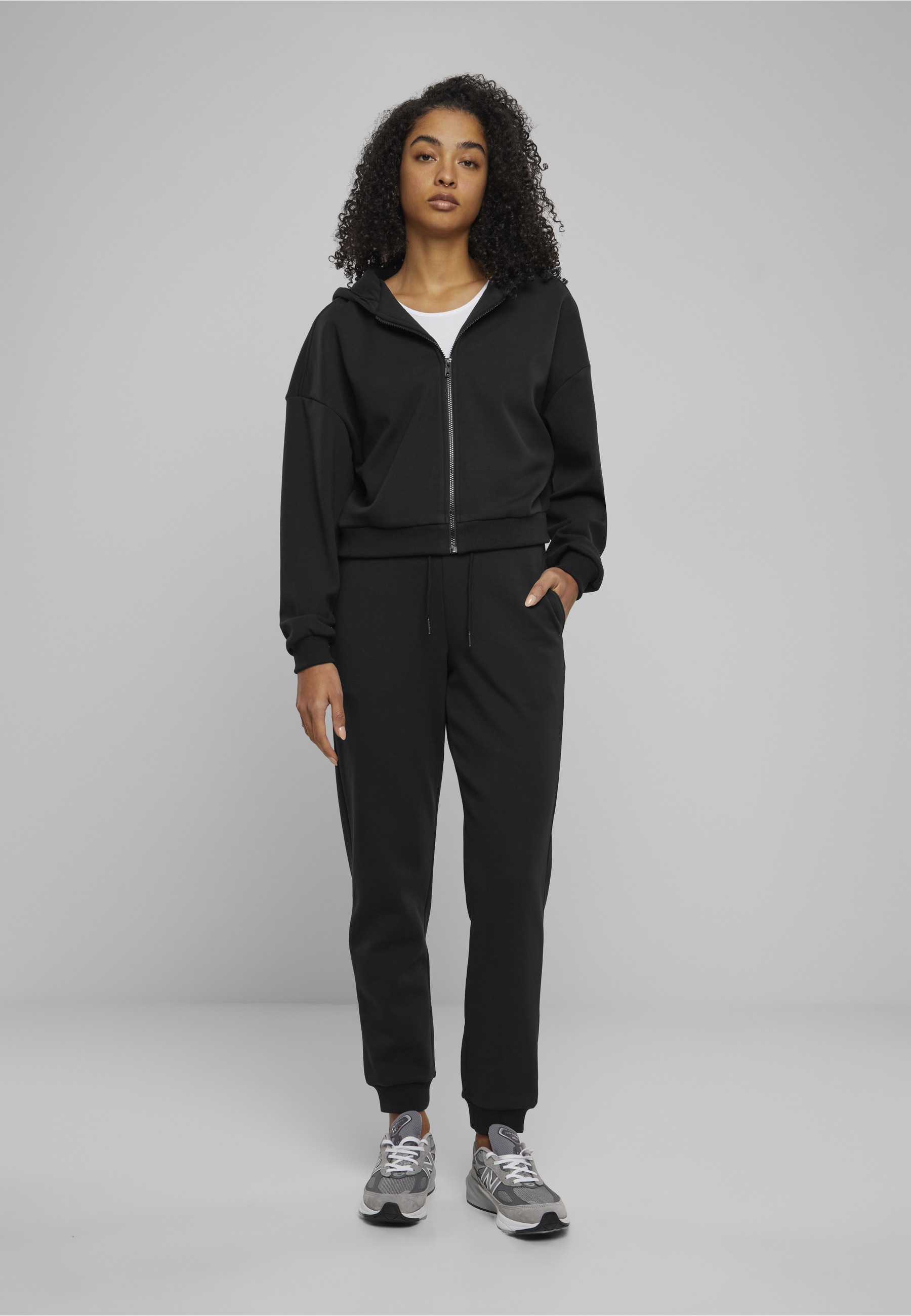 URBAN CLASSICS Sweatjacke »Urban Classics Damen Ladies Cozy Short Zip Hoody«