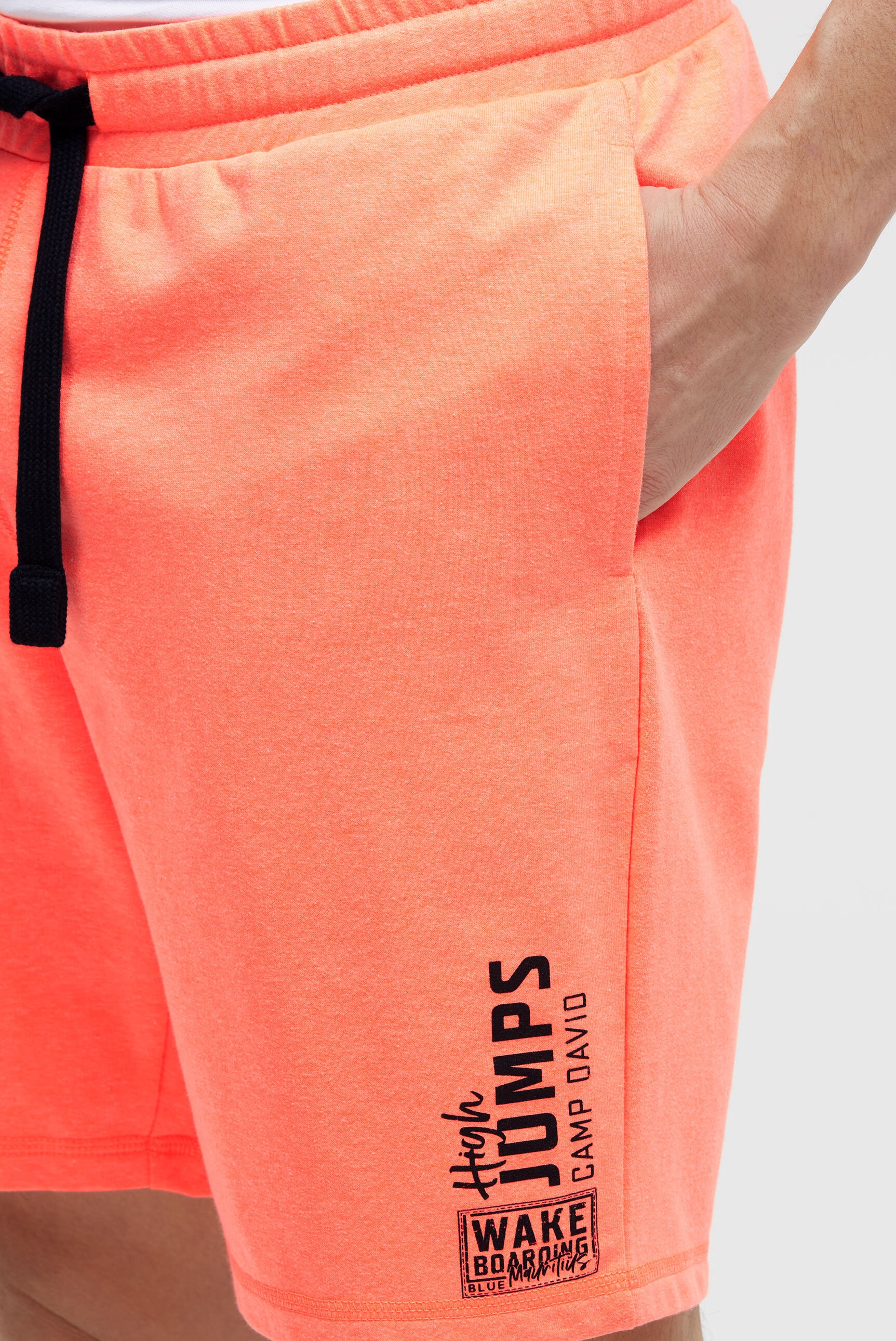 CAMP DAVID Sweatshorts  mit Elastikbund & seitlichen Taschen