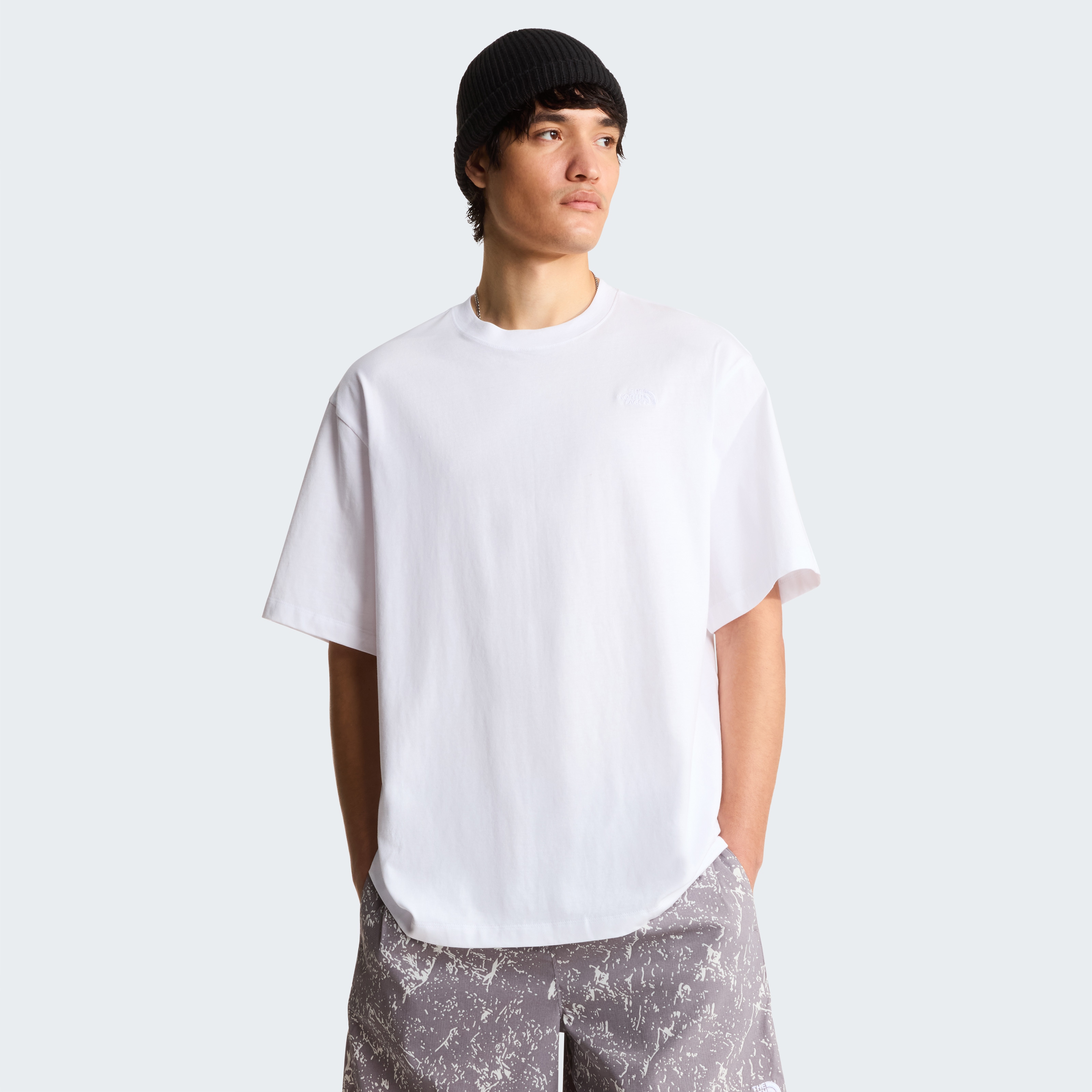 The North Face 1100000002199 "M TNF ESSENTIAL SIMPLE DOME OS SS TEE" Kurzarmdesign, mit Rundhalsausschnitt, gerader Abschluss
