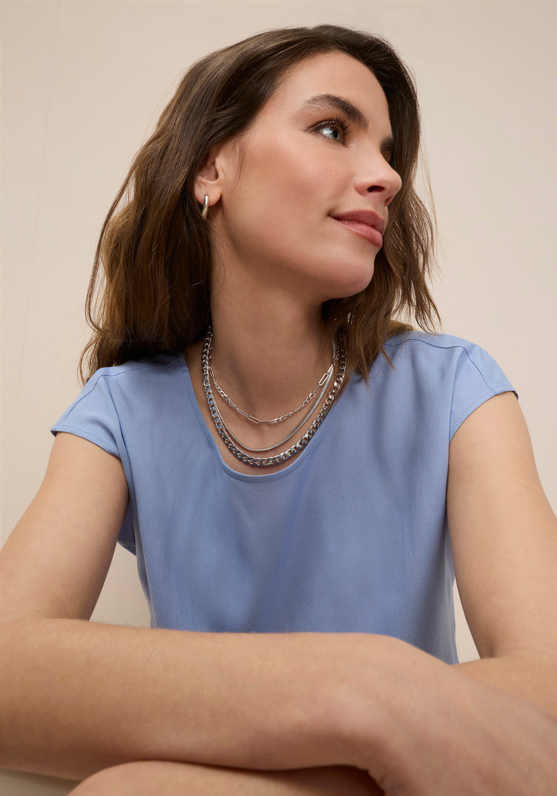 Tamaris Shirtbluse mit abgerundetem Saum günstig online kaufen