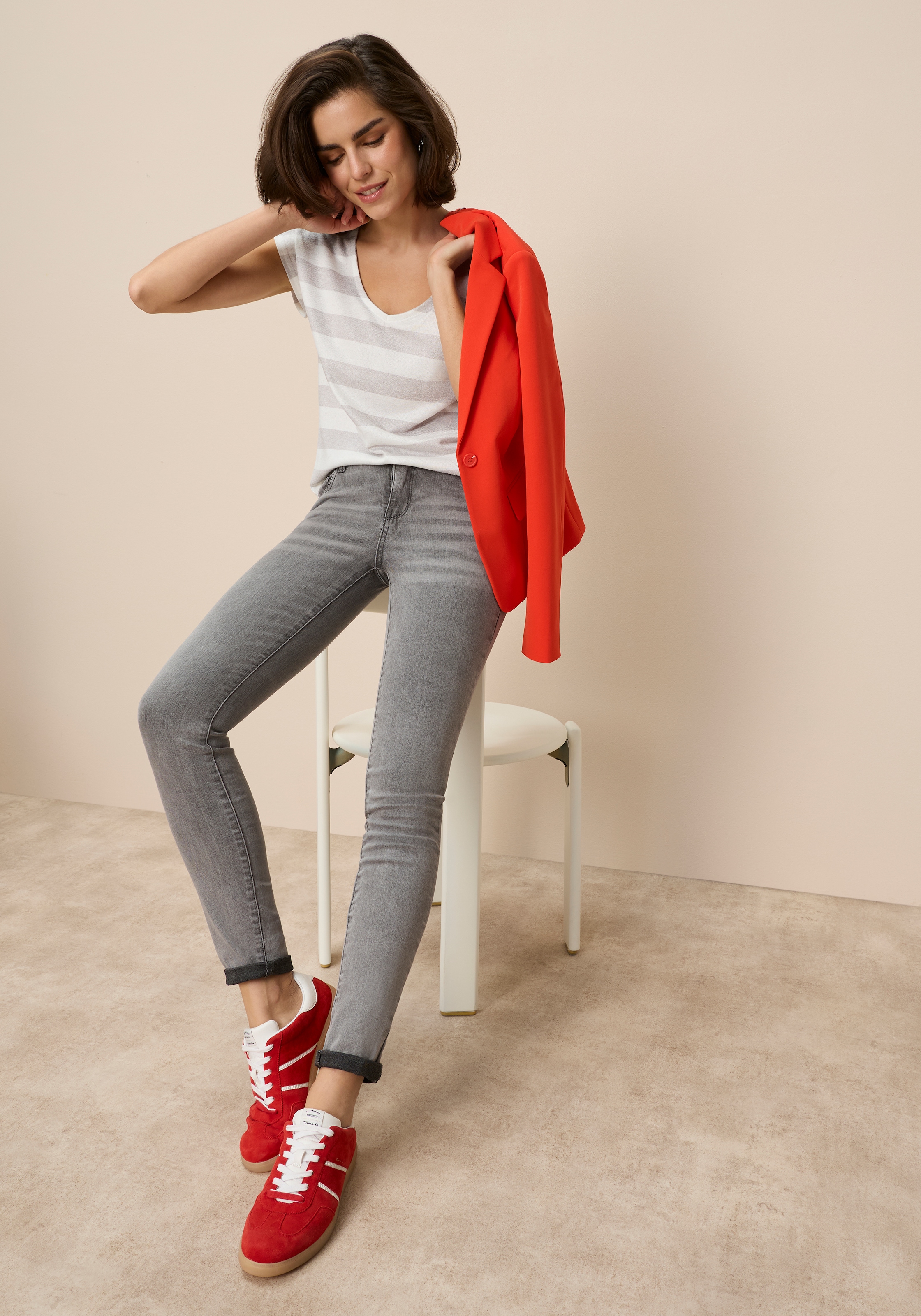 Tamaris V-Shirt mit lässigem Schnitt und Streifen